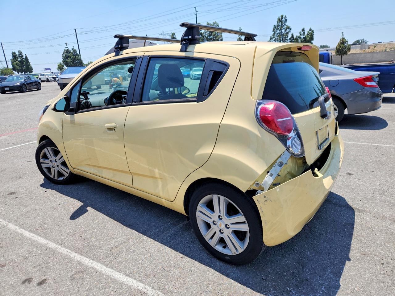 2014 Chevrolet Spark Ls Yellow vin: KL8CB6S96EC407213