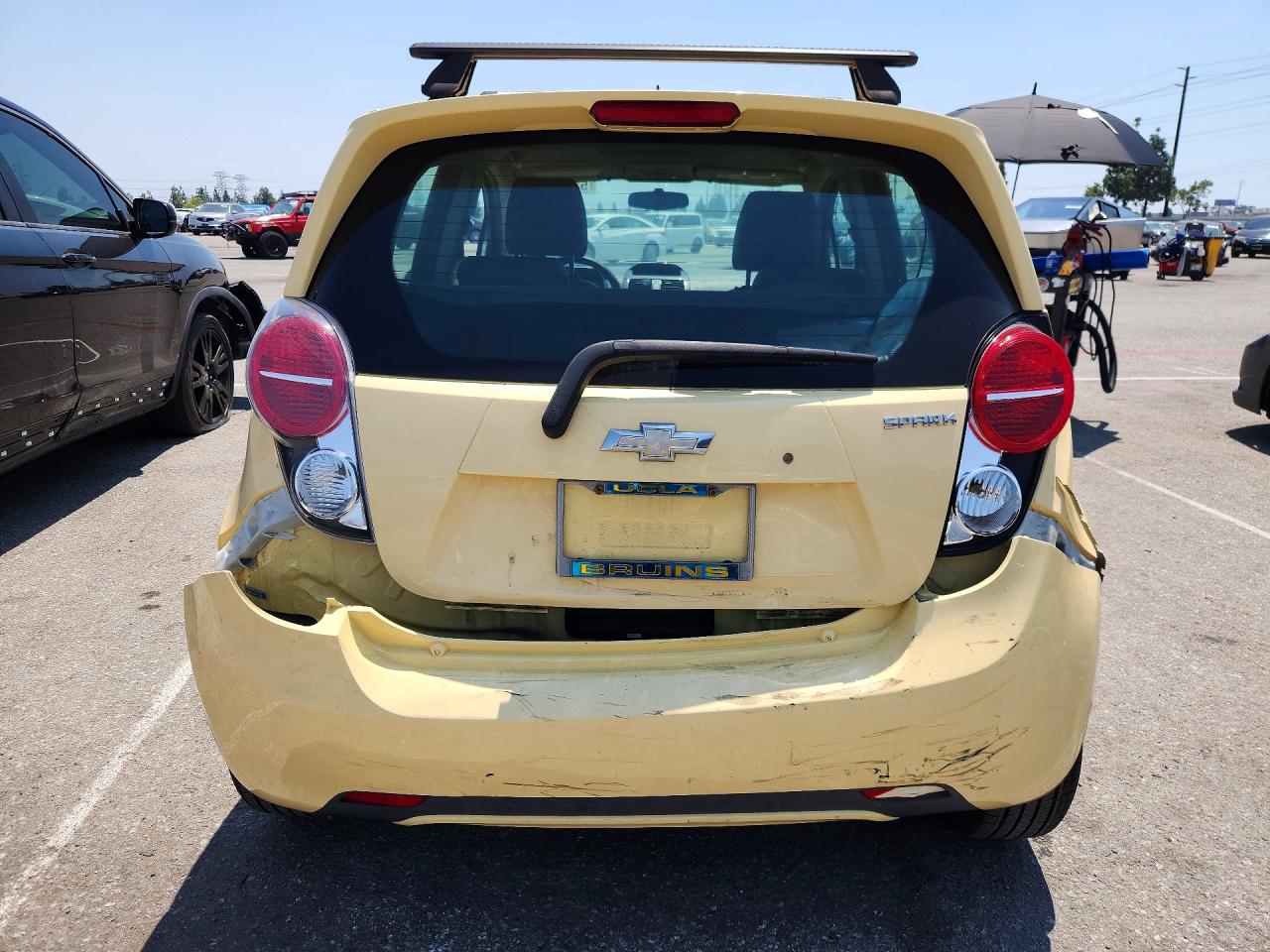 2014 Chevrolet Spark Ls Yellow vin: KL8CB6S96EC407213