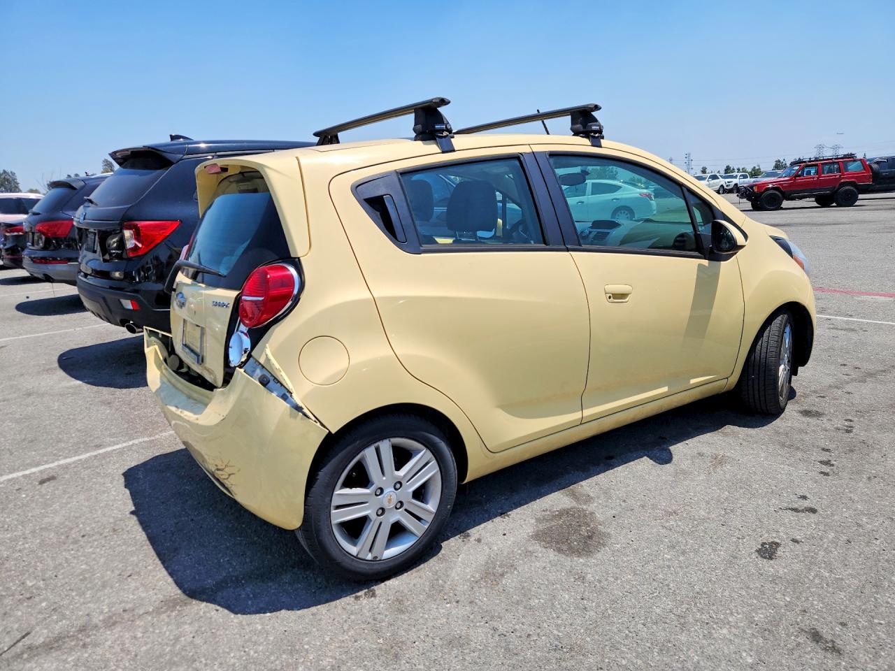 2014 Chevrolet Spark Ls Yellow vin: KL8CB6S96EC407213