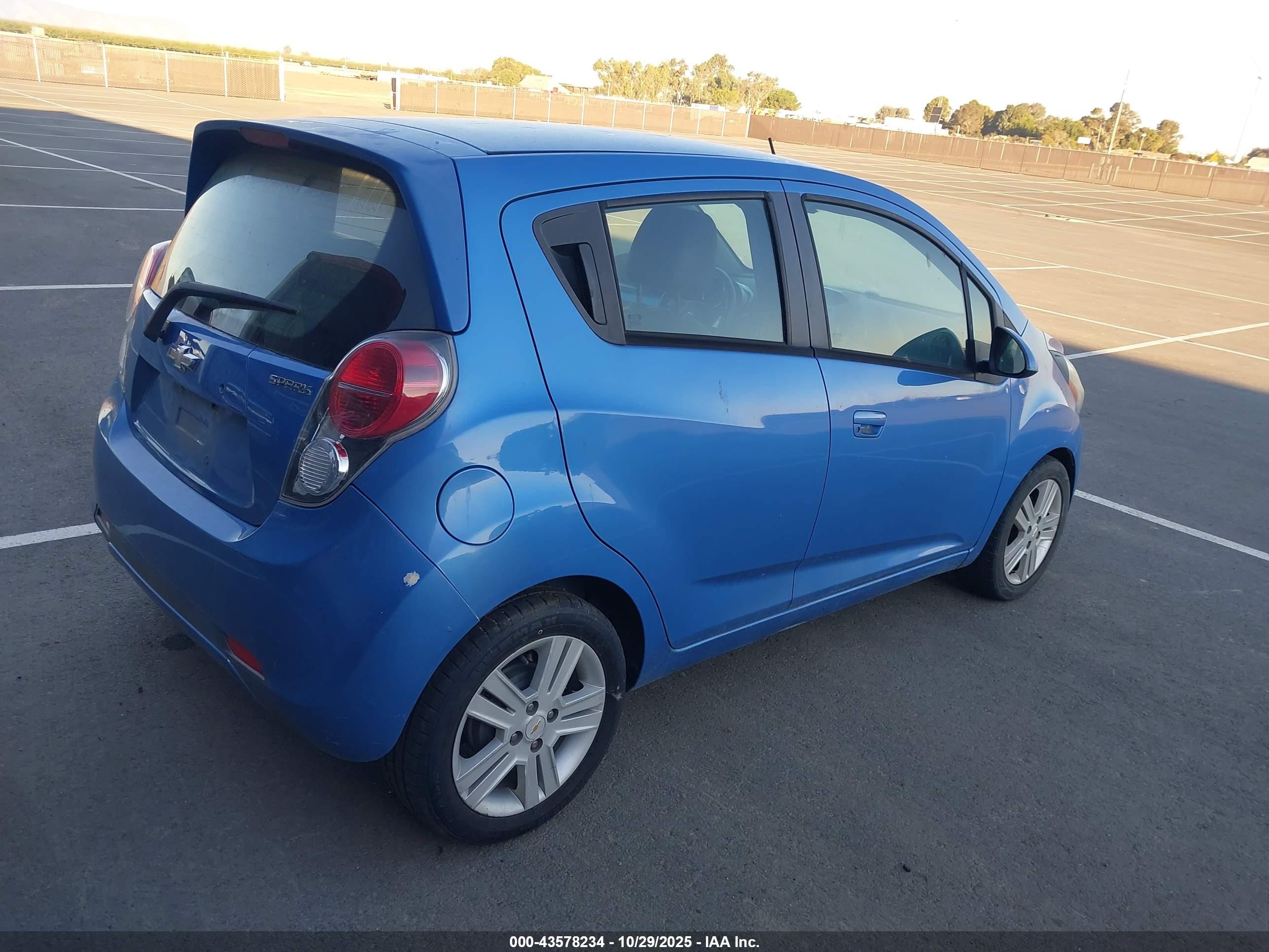 2014 Chevrolet Spark Ls Auto Blue vin: KL8CB6S96EC484387