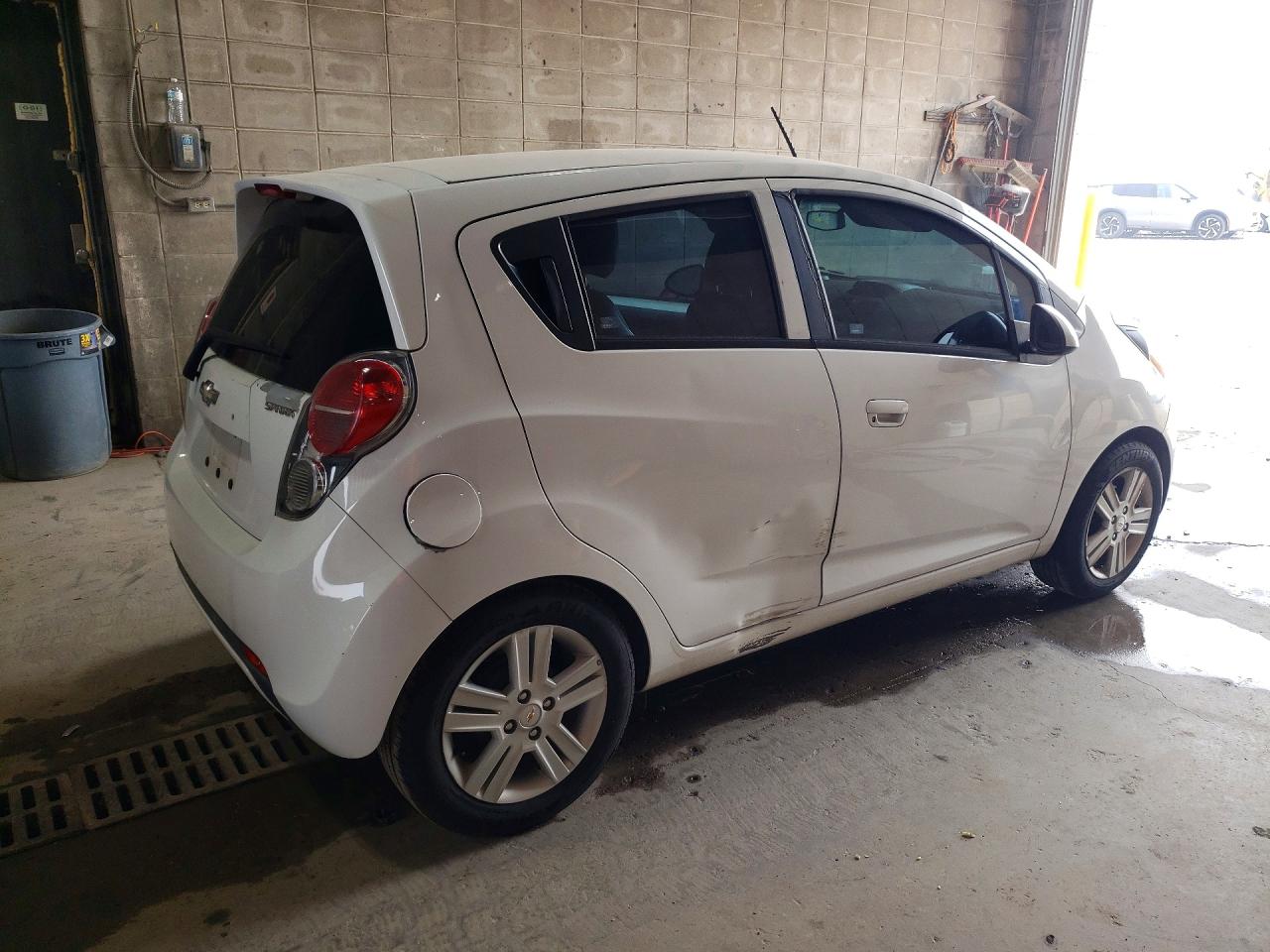 2015 Chevrolet Spark Ls White vin: KL8CB6S96FC737953
