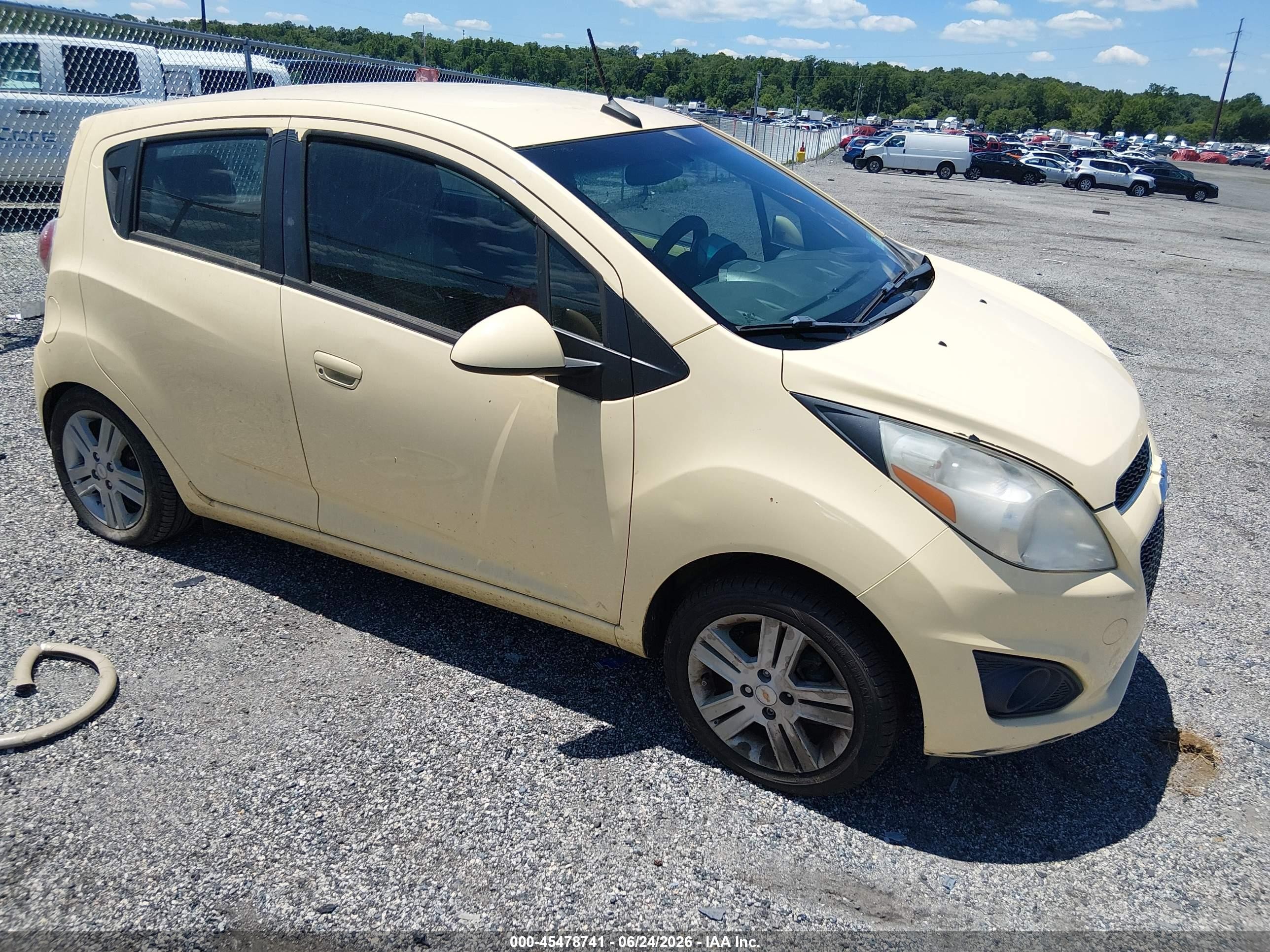2014 Chevrolet Spark Ls Auto Yellow vin: KL8CB6S98EC491762