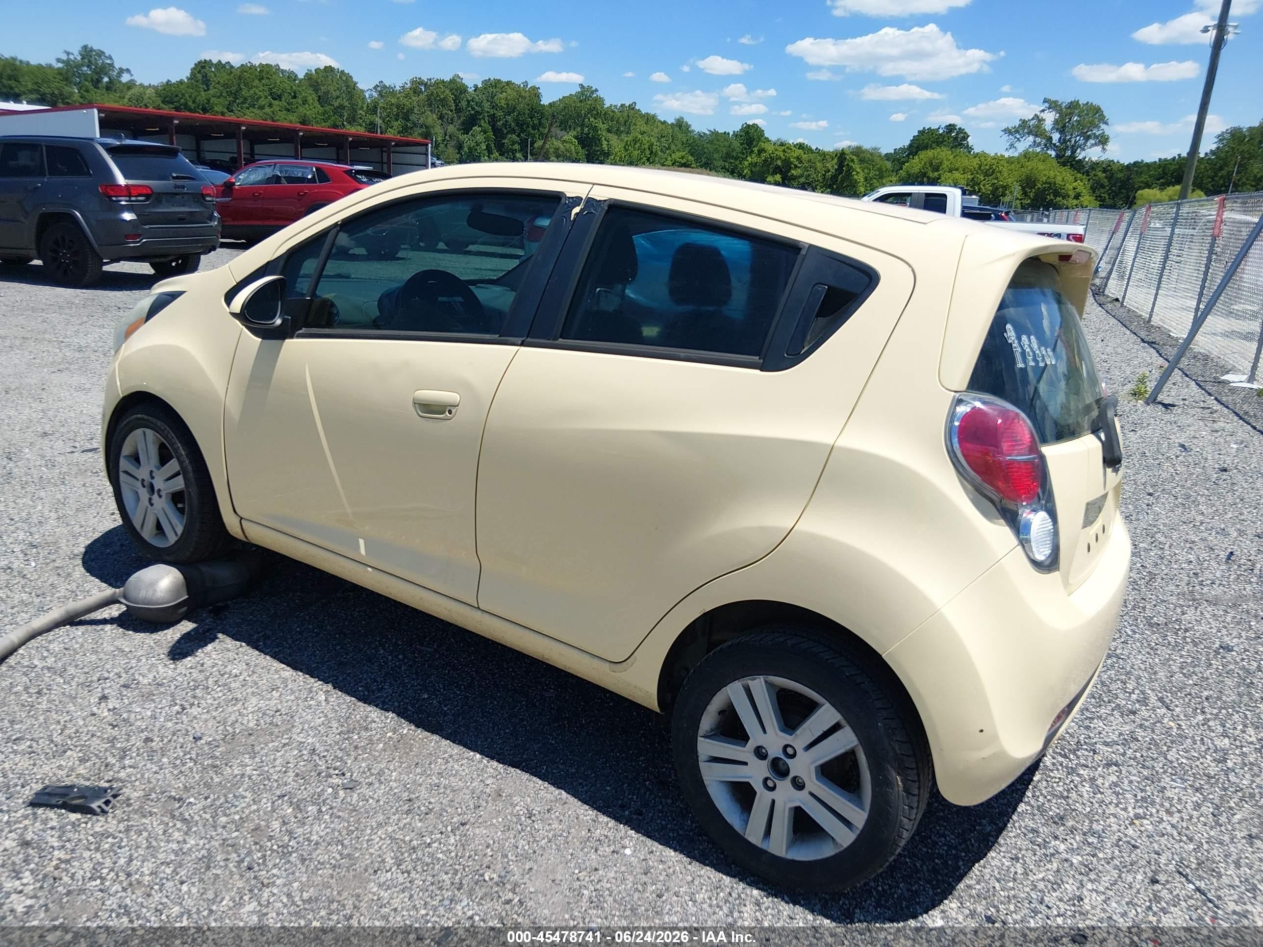 2014 Chevrolet Spark Ls Auto Yellow vin: KL8CB6S98EC491762