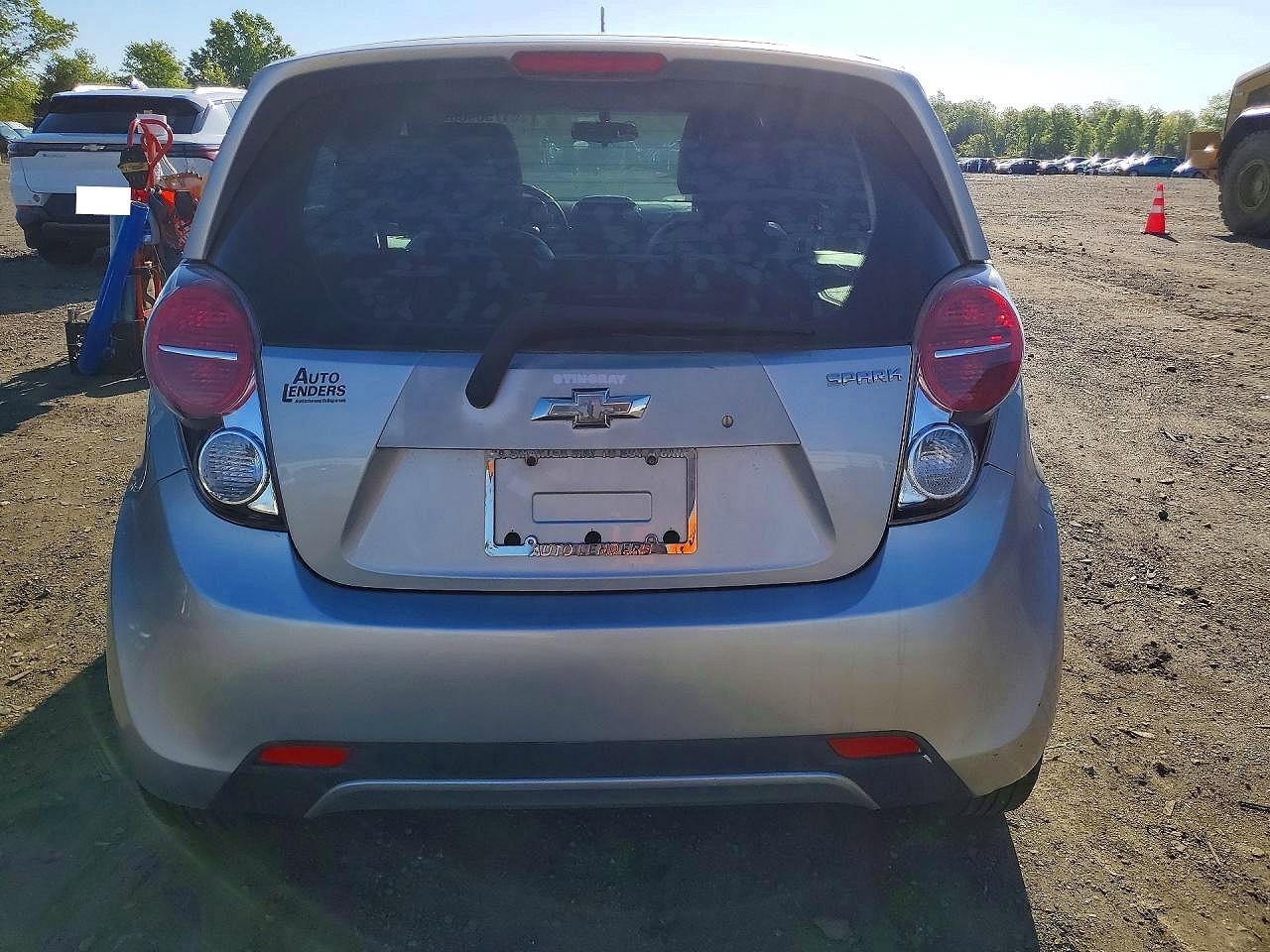 2014 Chev Spark Silver vin: KL8CB6S99EC439766