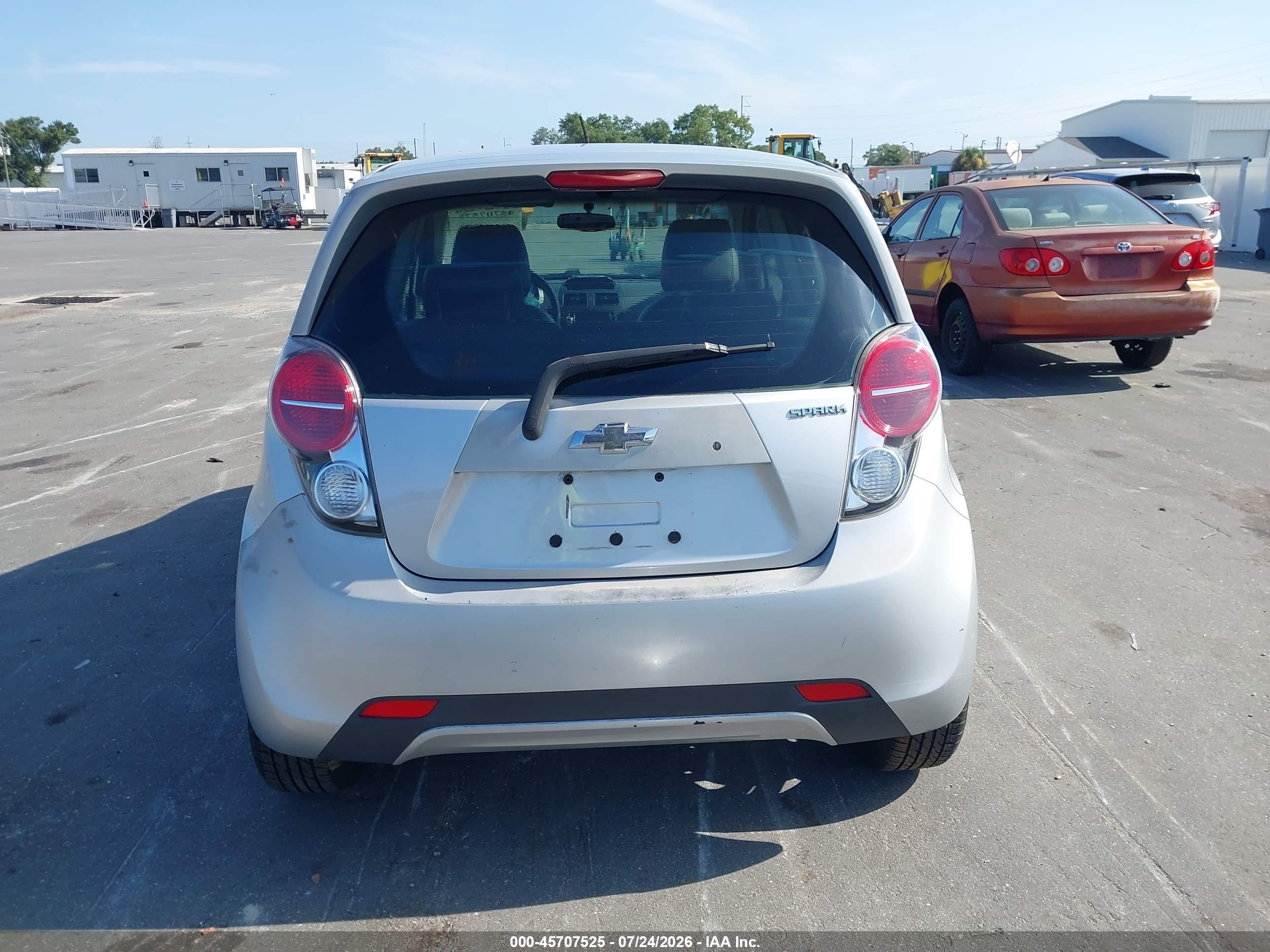 2014 Chevrolet Spark Ls Auto Silver vin: KL8CB6S99EC445325