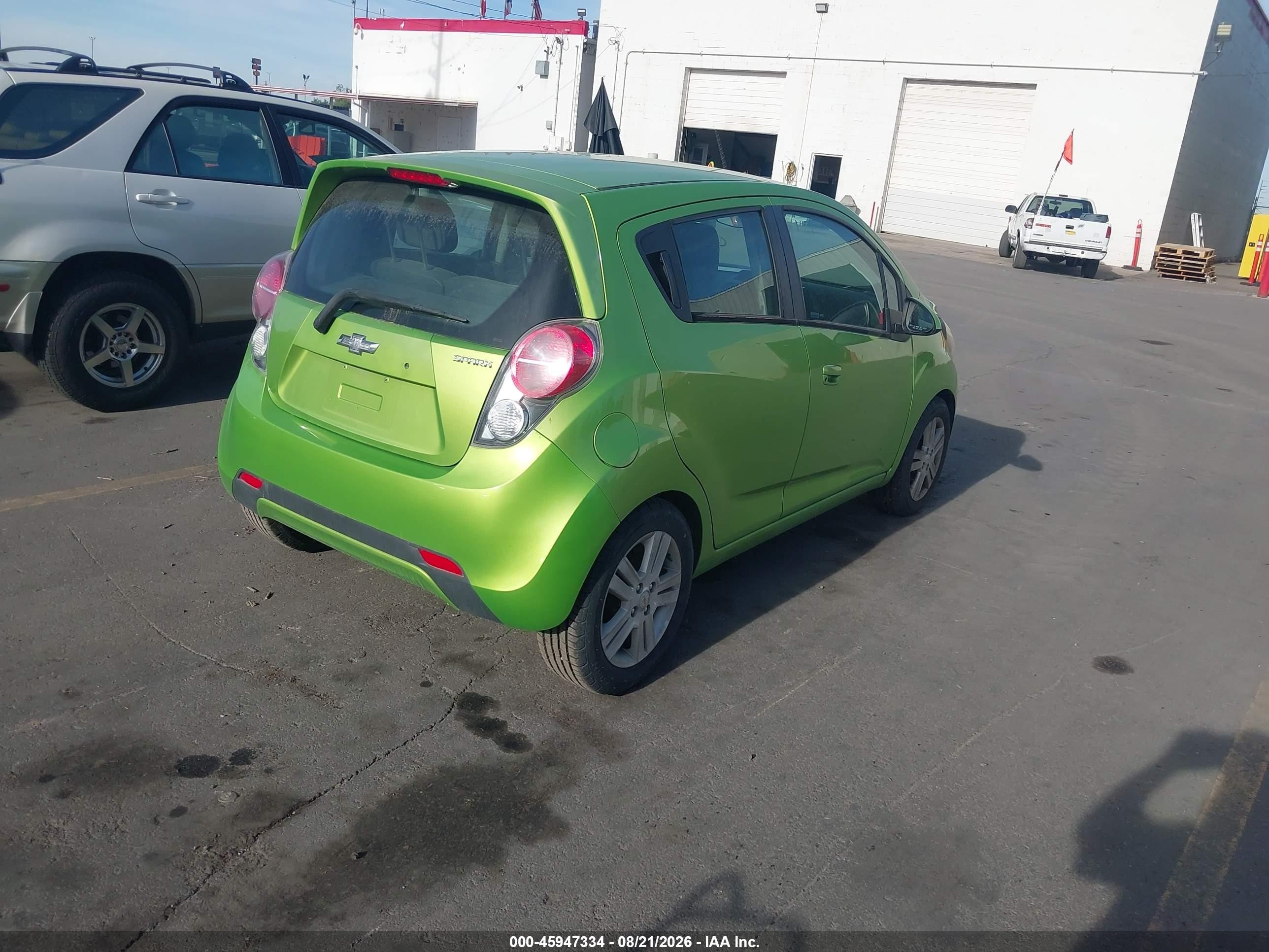 2014 Chevrolet Spark Ls Auto Зеленый vin: KL8CB6S9XEC497028