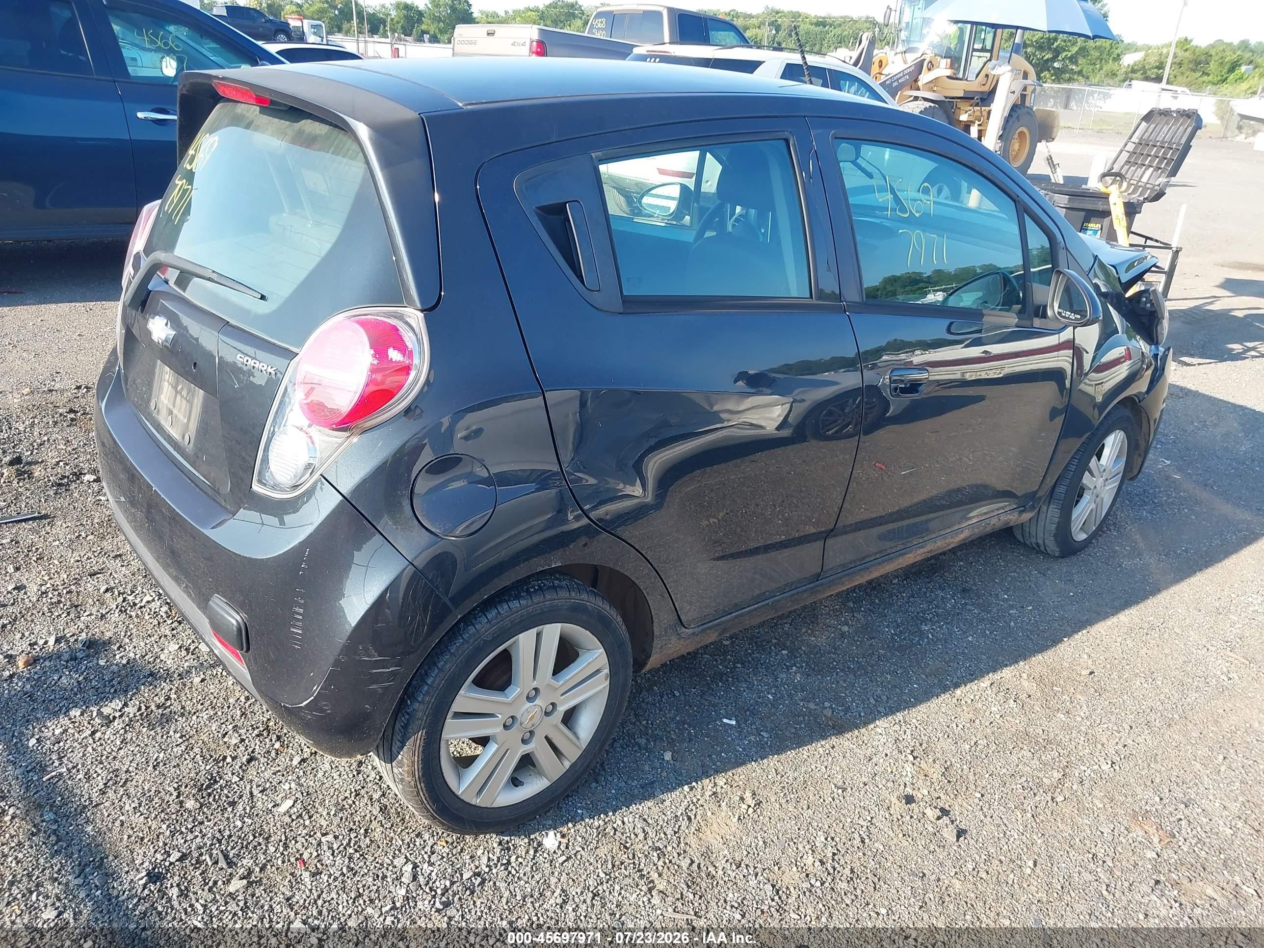2015 Chevrolet Spark Ls Cvt Черный vin: KL8CB6S9XFC748163