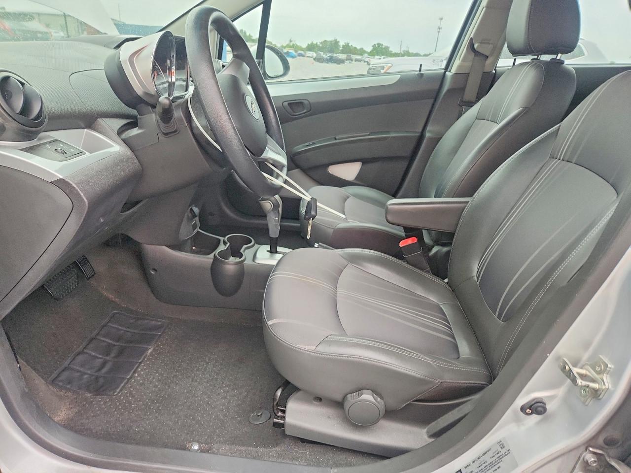 2015 Chev Spark Silver vin: KL8CB6S9XFC749247