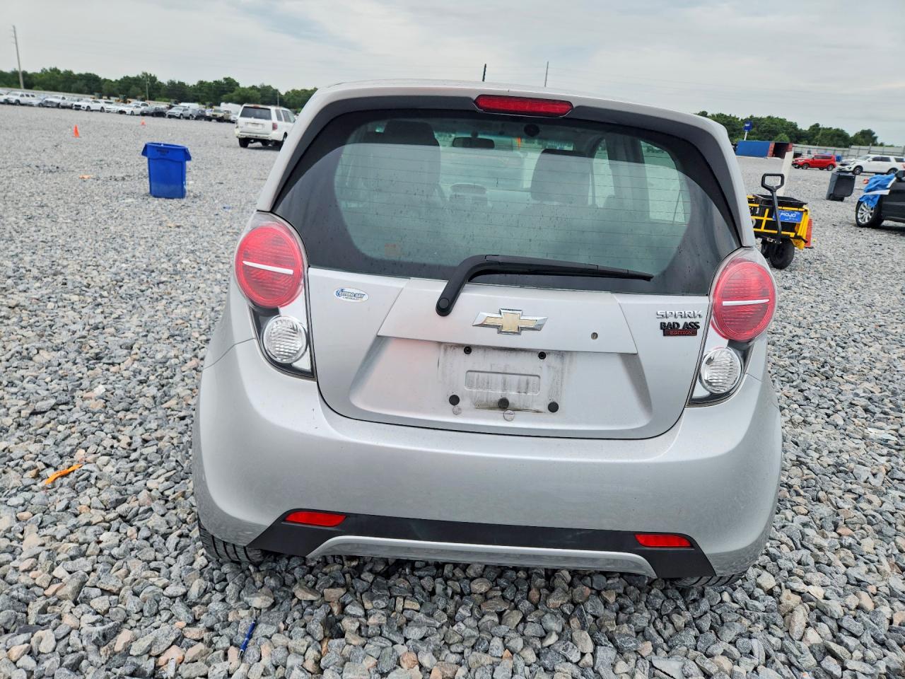 2015 Chev Spark Silver vin: KL8CB6S9XFC749247