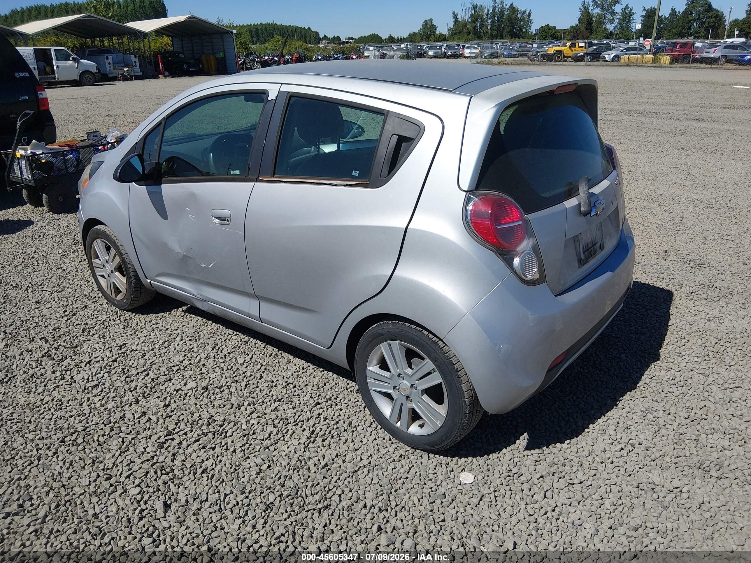 2015 Chevrolet Spark Ls Cvt Silver vin: KL8CB6S9XFC811102