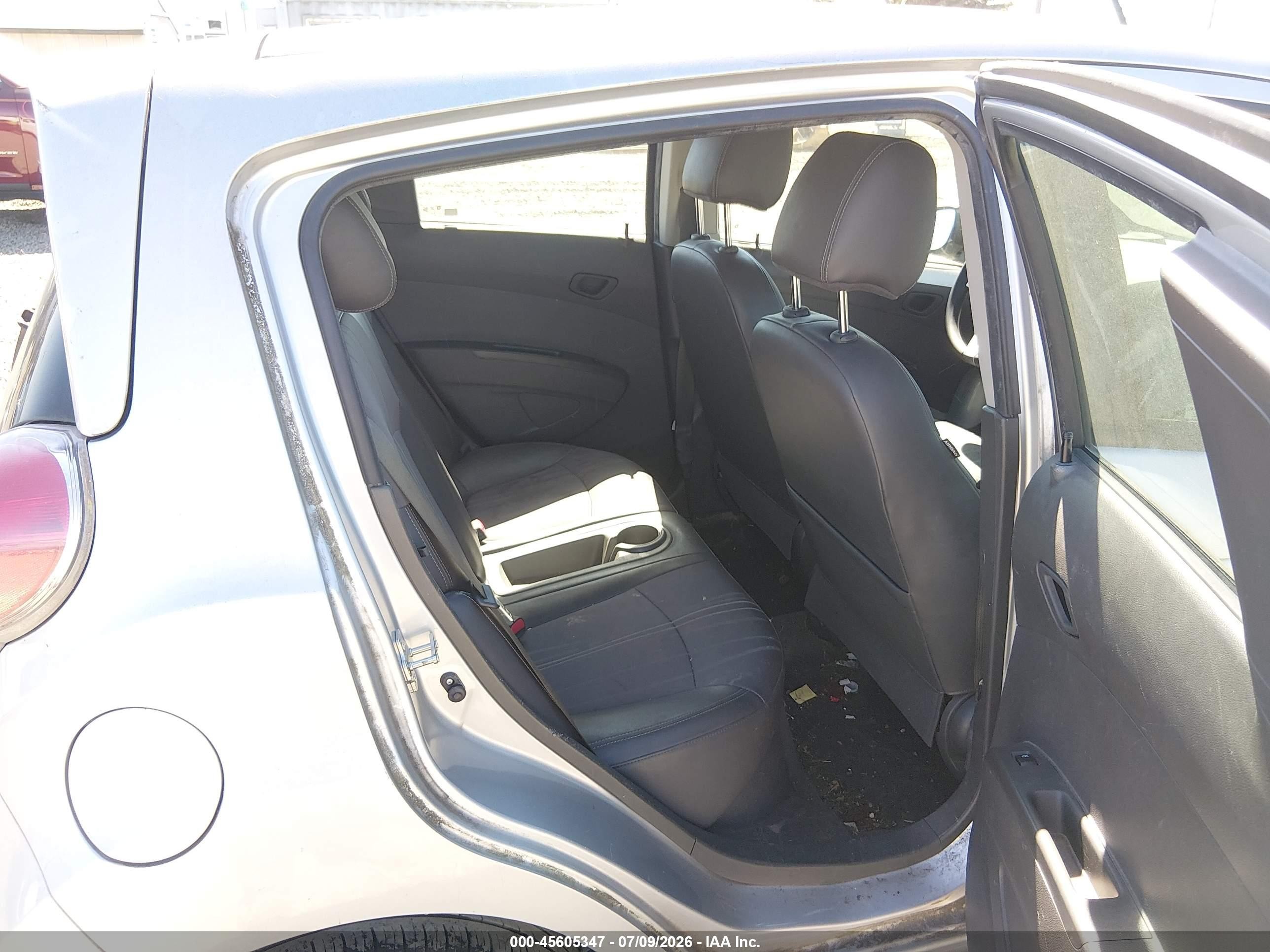 2015 Chevrolet Spark Ls Cvt Silver vin: KL8CB6S9XFC811102