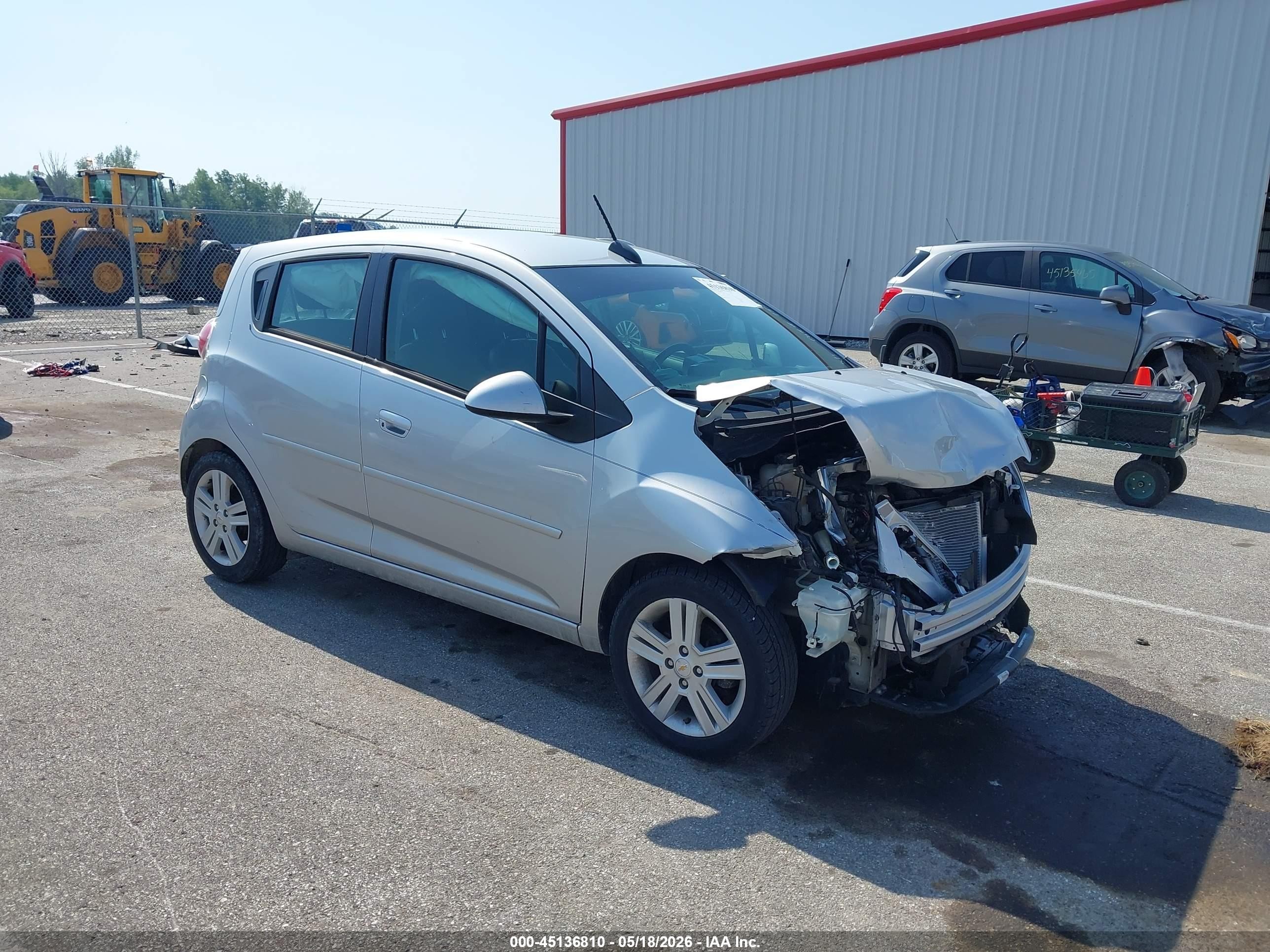 2015 Chevrolet Spark Ls Cvt Silver vin: KL8CB6S9XFC812850
