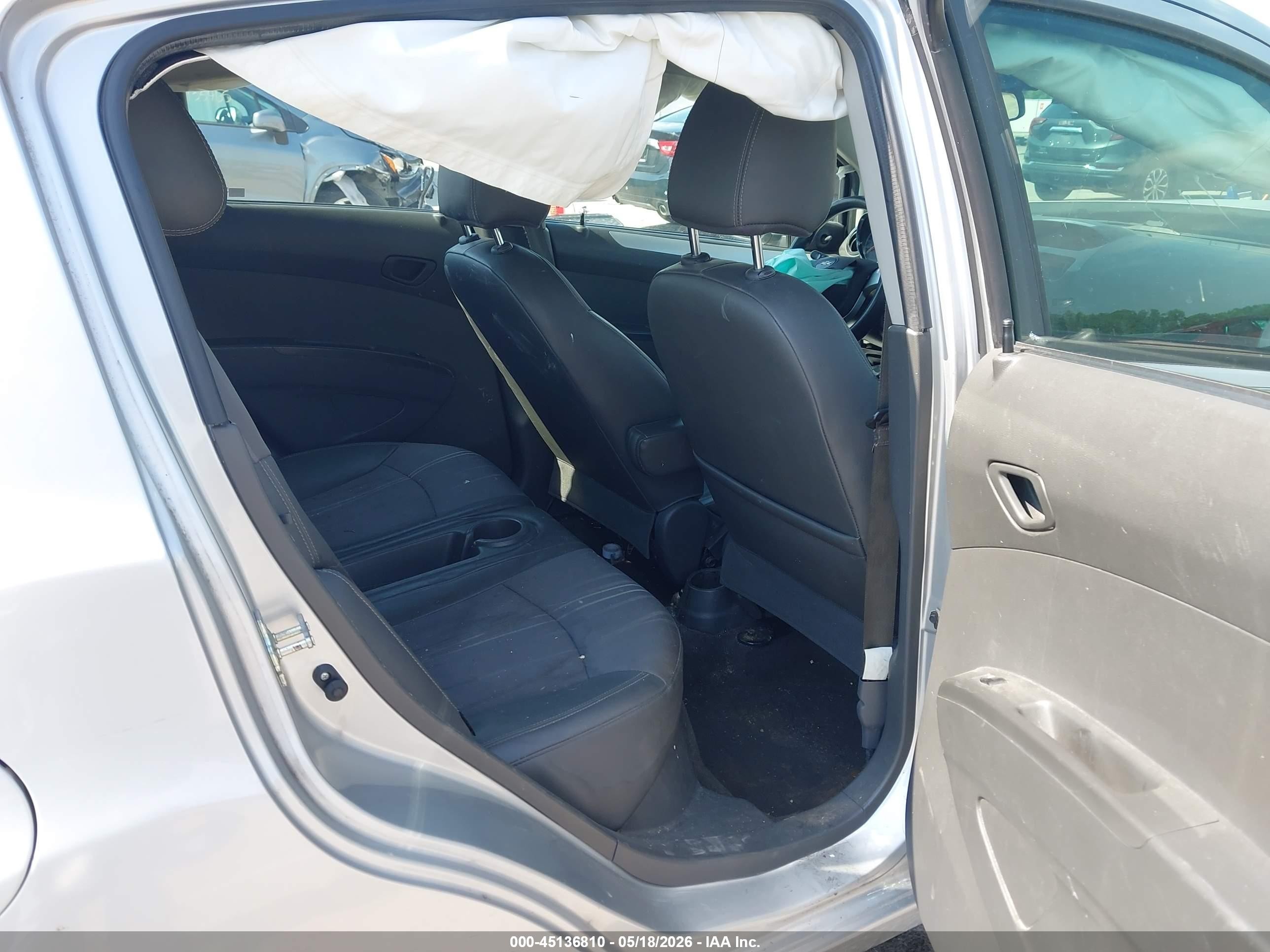 2015 Chevrolet Spark Ls Cvt Silver vin: KL8CB6S9XFC812850