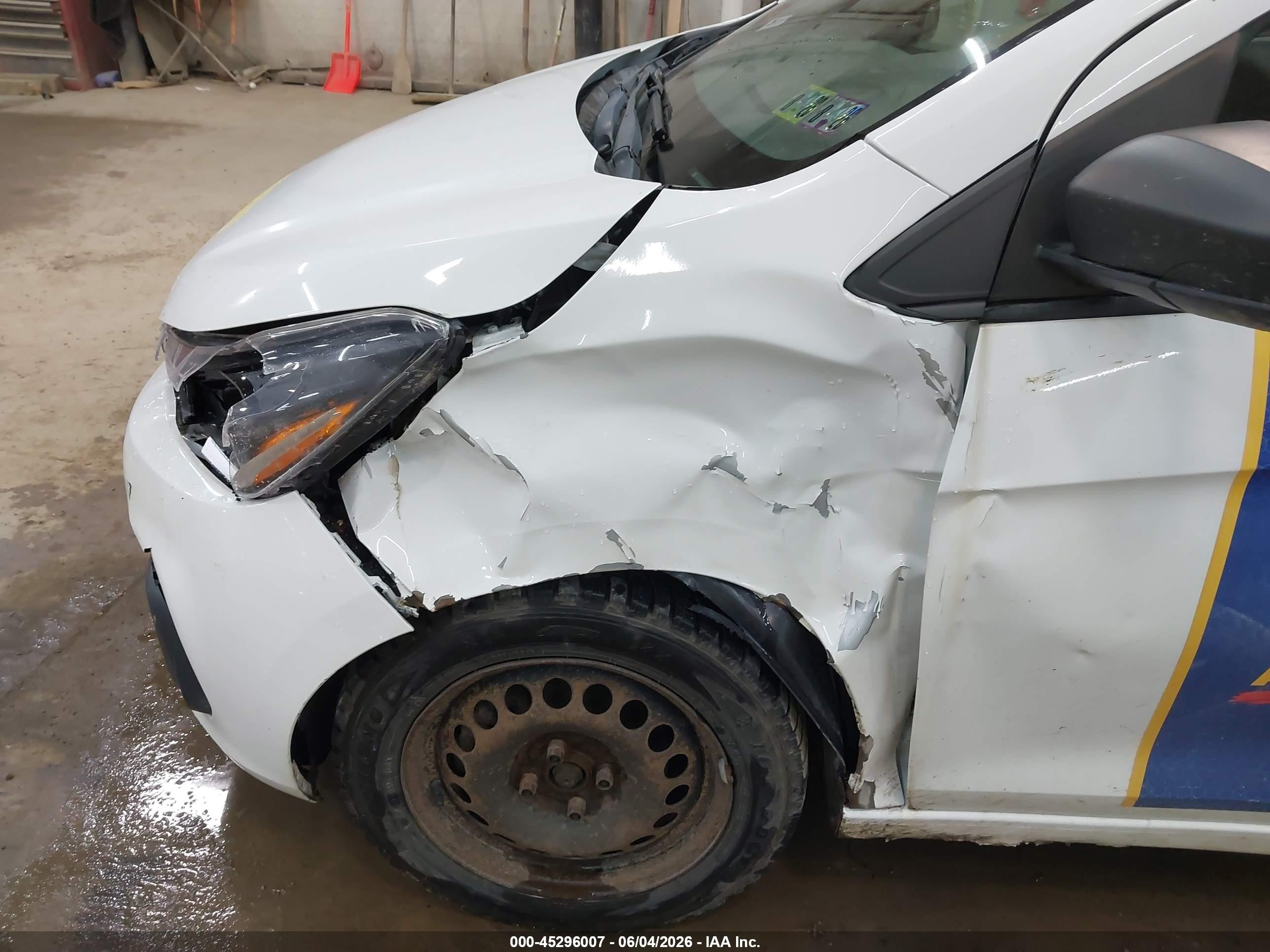 2018 Chevrolet Spark Ls Cvt White vin: KL8CB6SA1JC482440