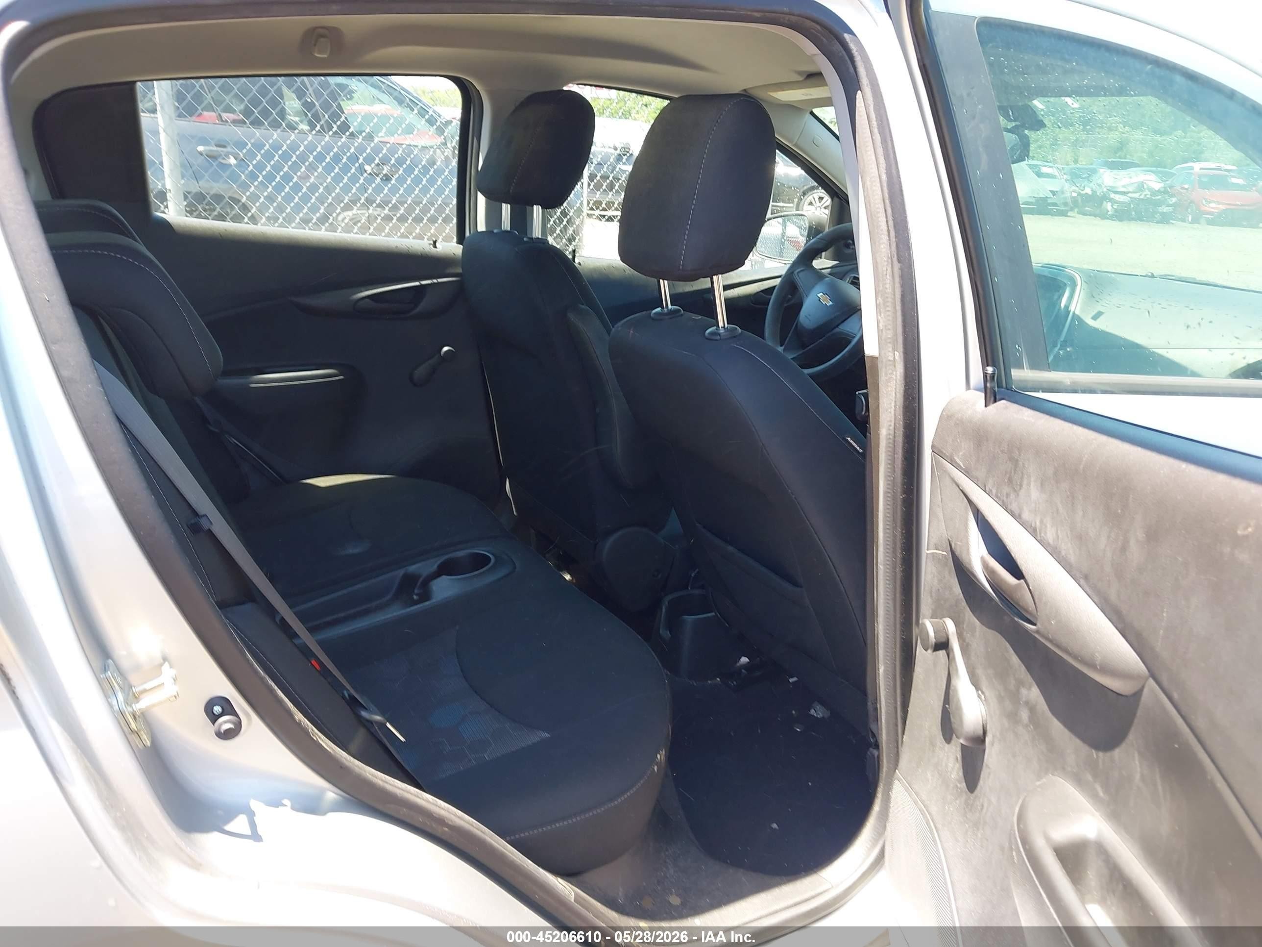 2017 Chevrolet Spark Ls Cvt Silver vin: KL8CB6SA7HC744584