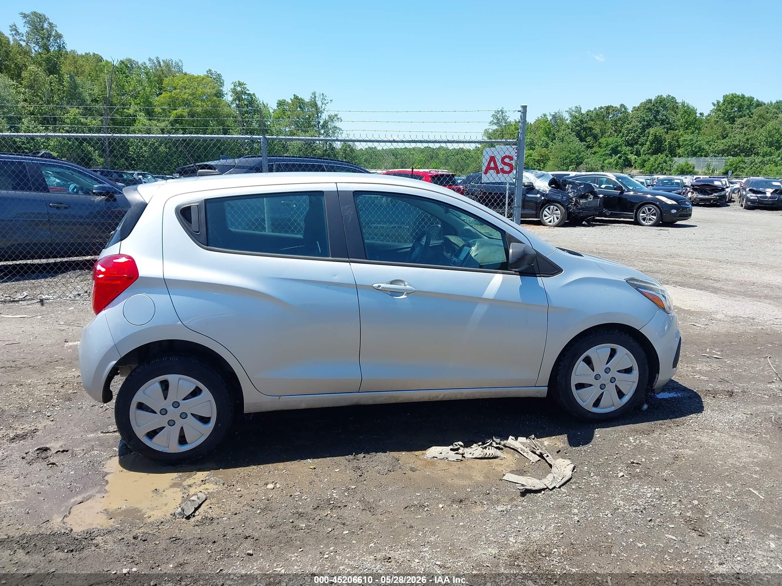 2017 Chevrolet Spark Ls Cvt Silver vin: KL8CB6SA7HC744584