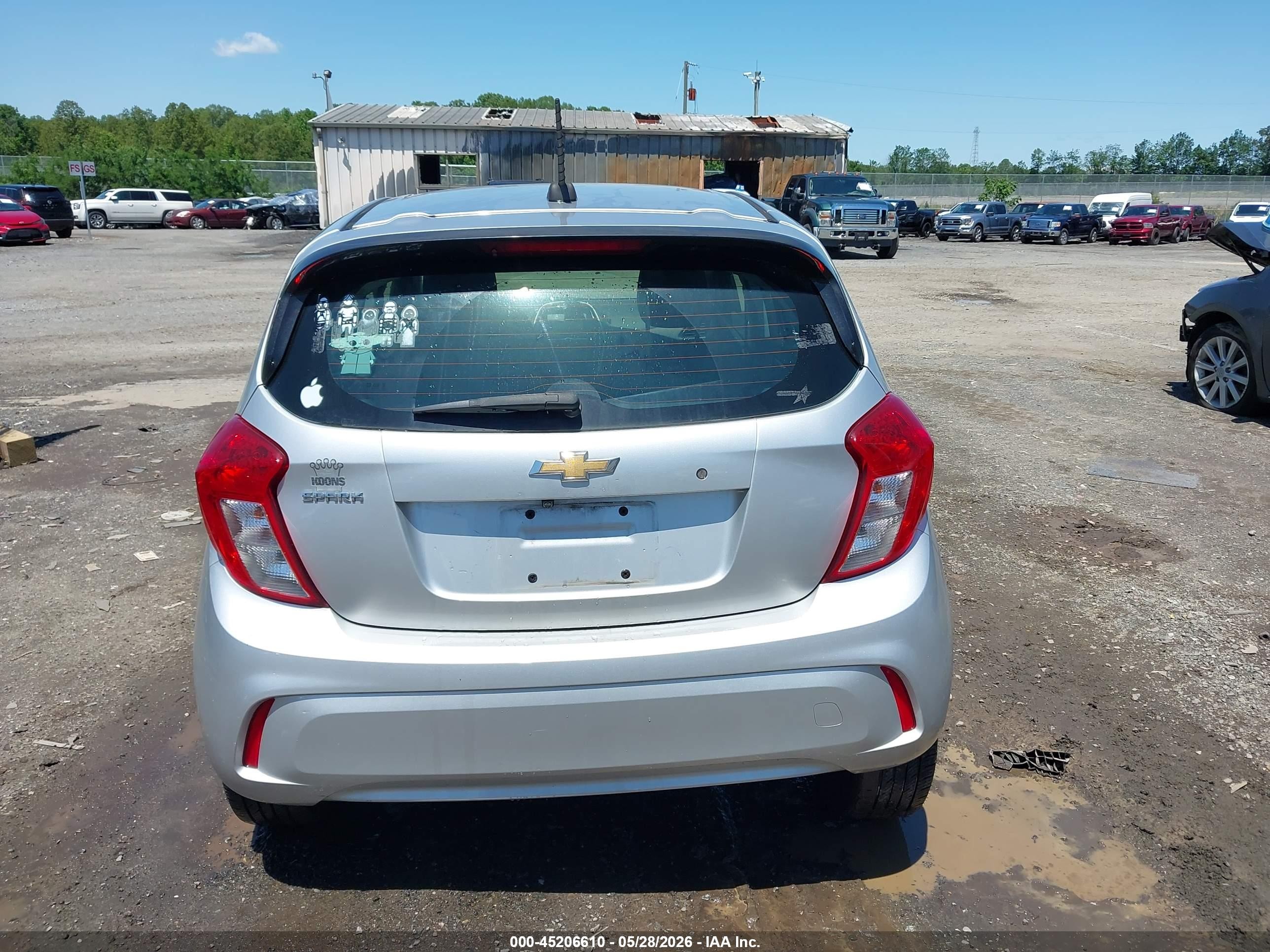 2017 Chevrolet Spark Ls Cvt Silver vin: KL8CB6SA7HC744584