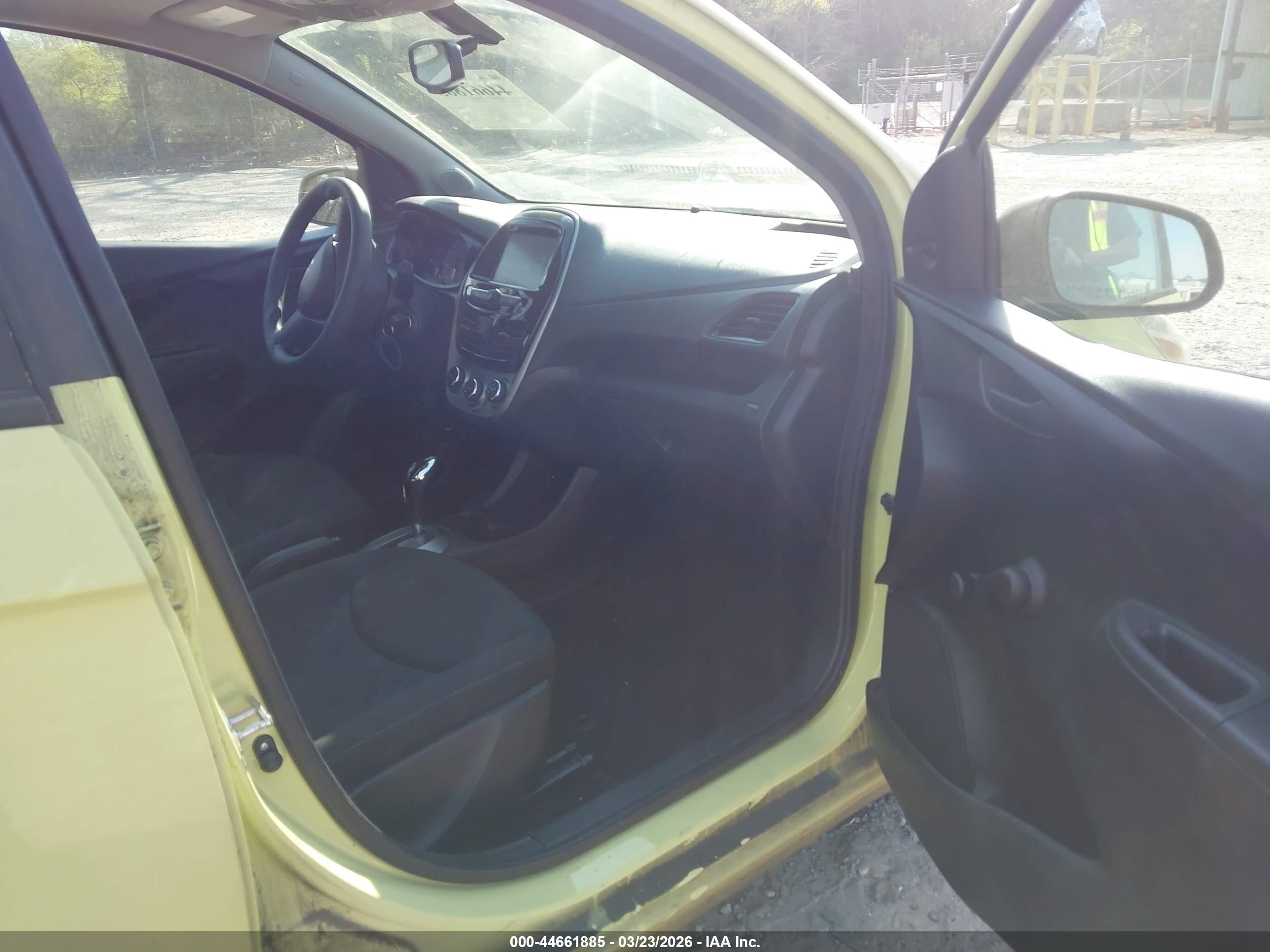 2018 Chevrolet Spark Ls Cvt Yellow vin: KL8CB6SA9JC471699