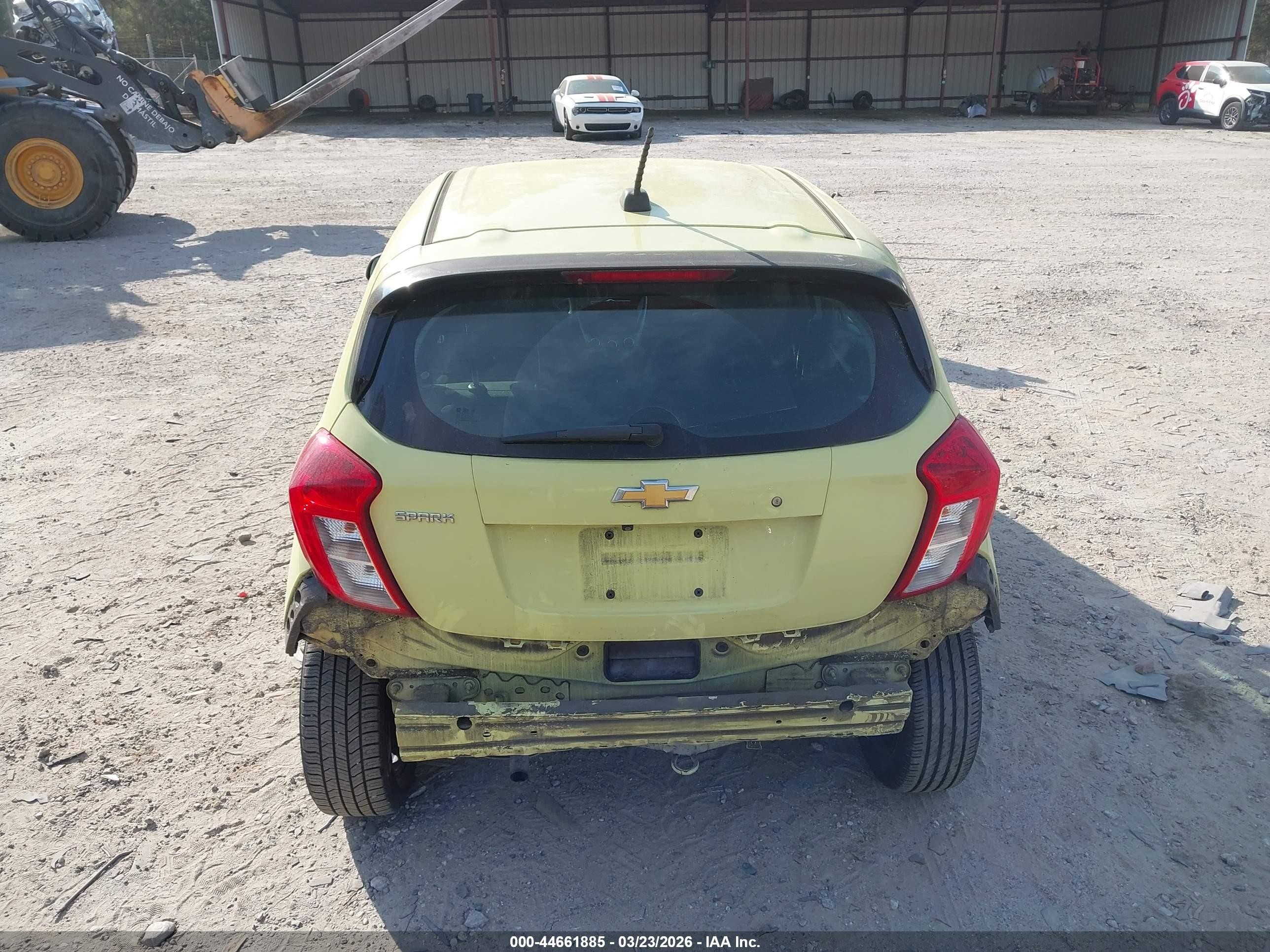 2018 Chevrolet Spark Ls Cvt Yellow vin: KL8CB6SA9JC471699