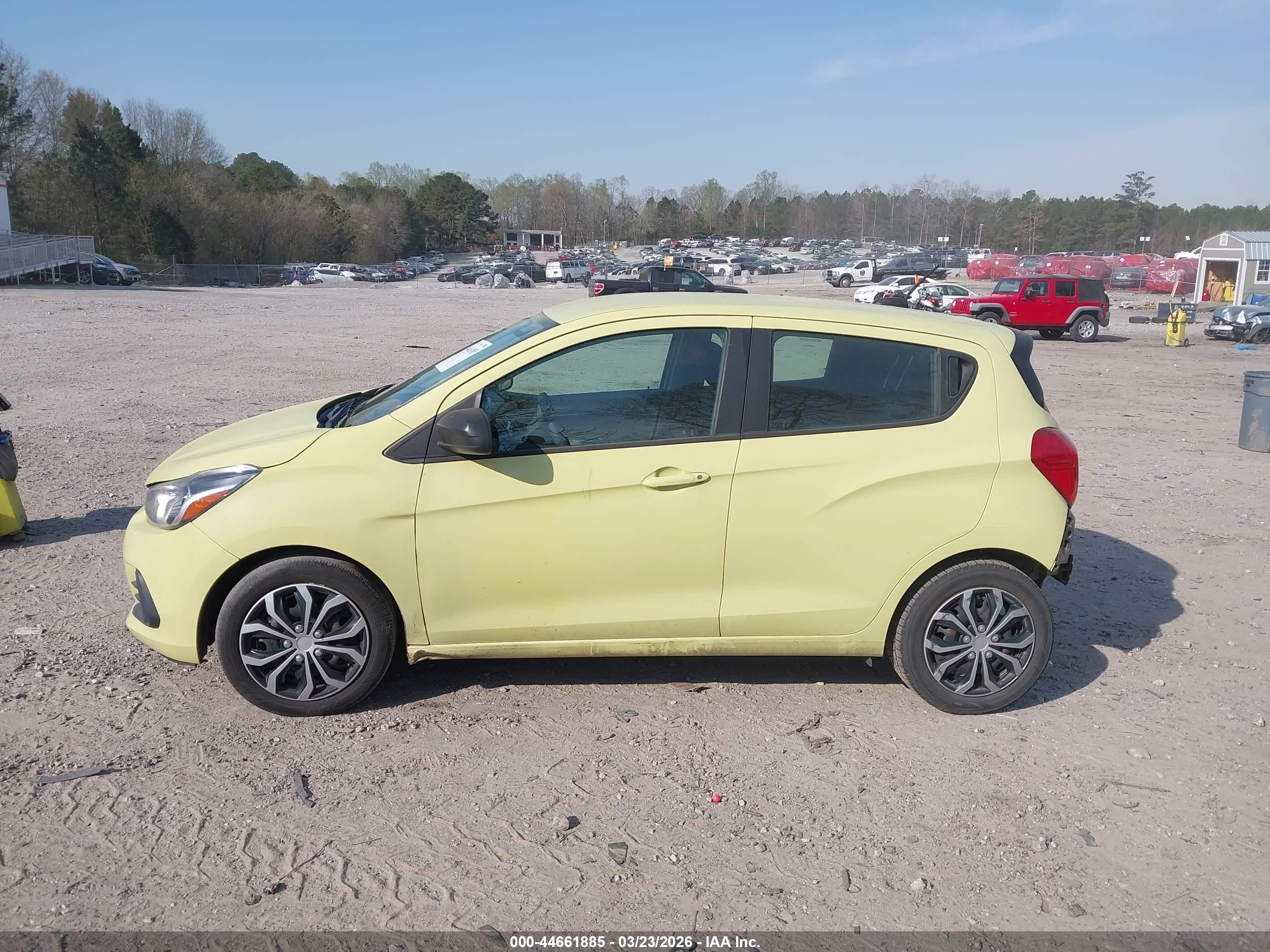 2018 Chevrolet Spark Ls Cvt Yellow vin: KL8CB6SA9JC471699