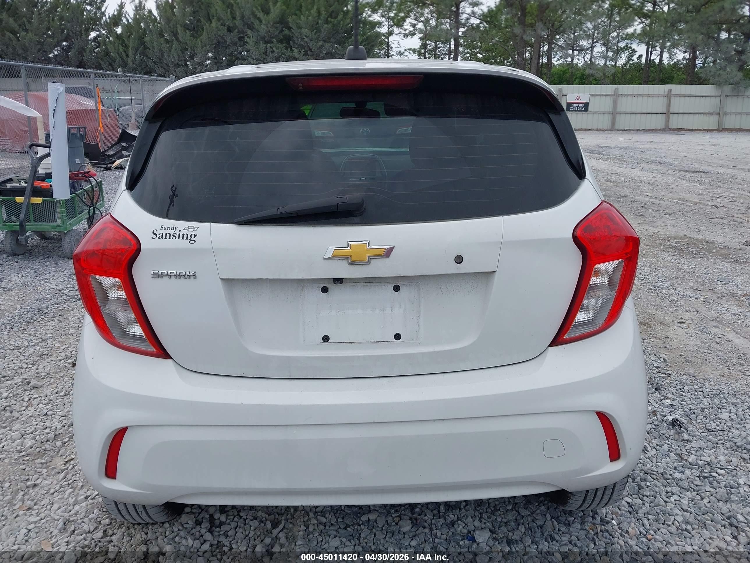 2017 Chevrolet Spark Ls Cvt White vin: KL8CB6SAXHC808259