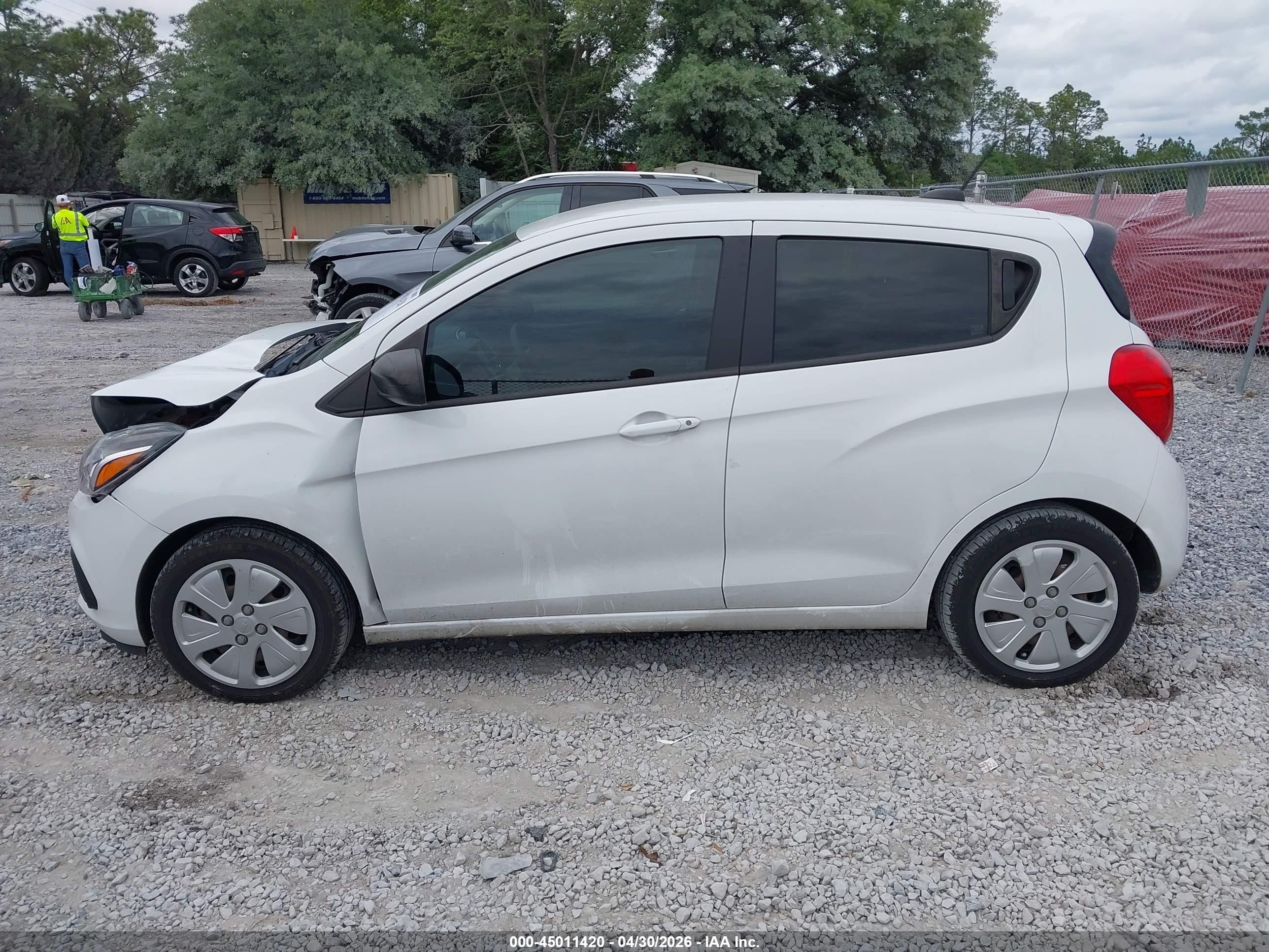 2017 Chevrolet Spark Ls Cvt White vin: KL8CB6SAXHC808259