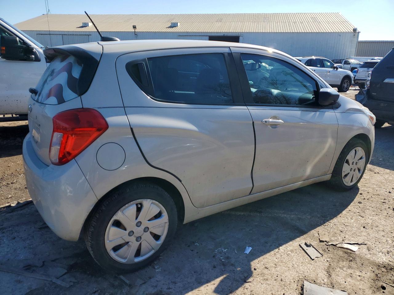 2017 Chevrolet Spark Ls Beige vin: KL8CB6SAXHC826843
