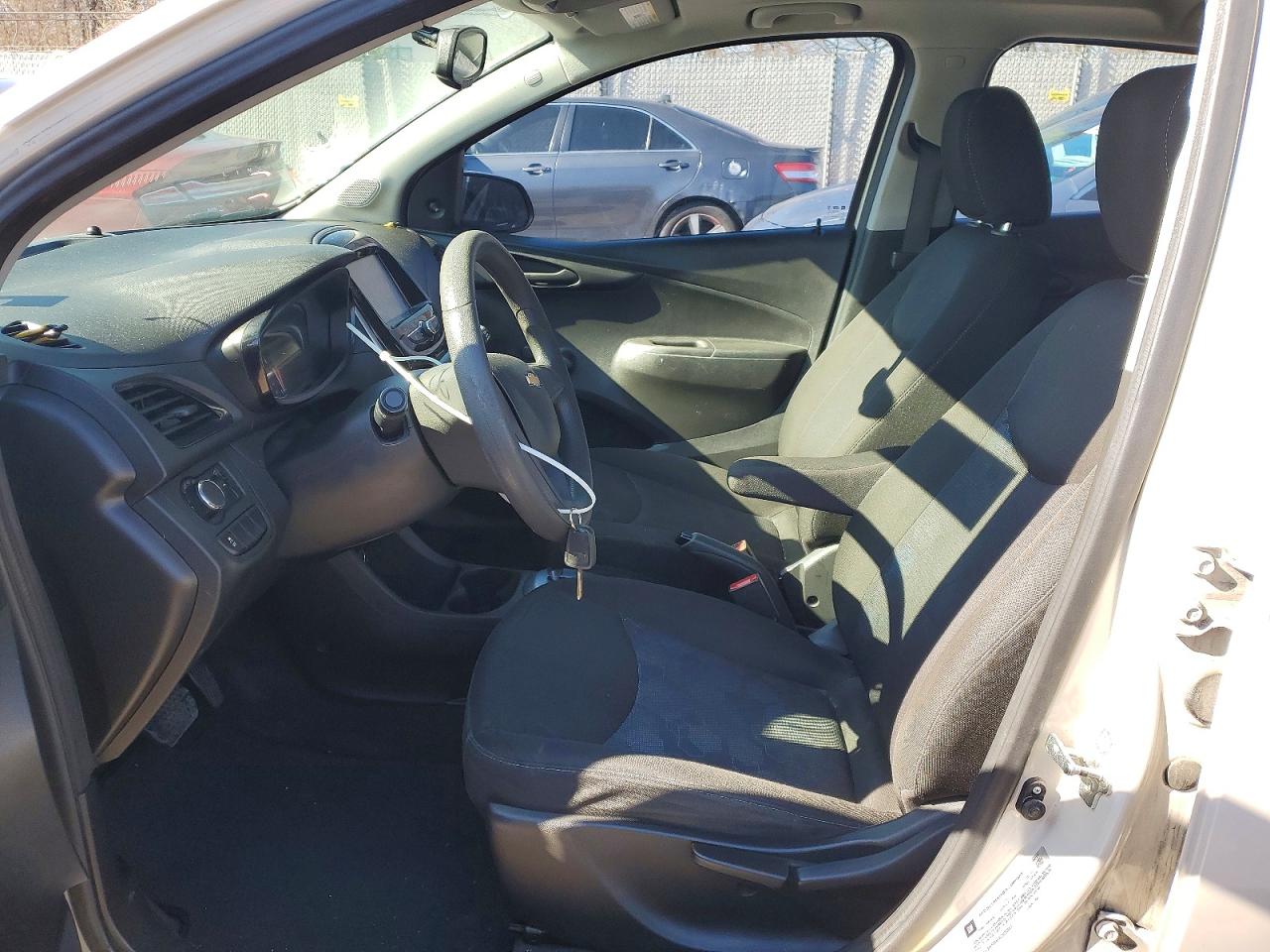 2017 Chevrolet Spark Ls Beige vin: KL8CB6SAXHC826843
