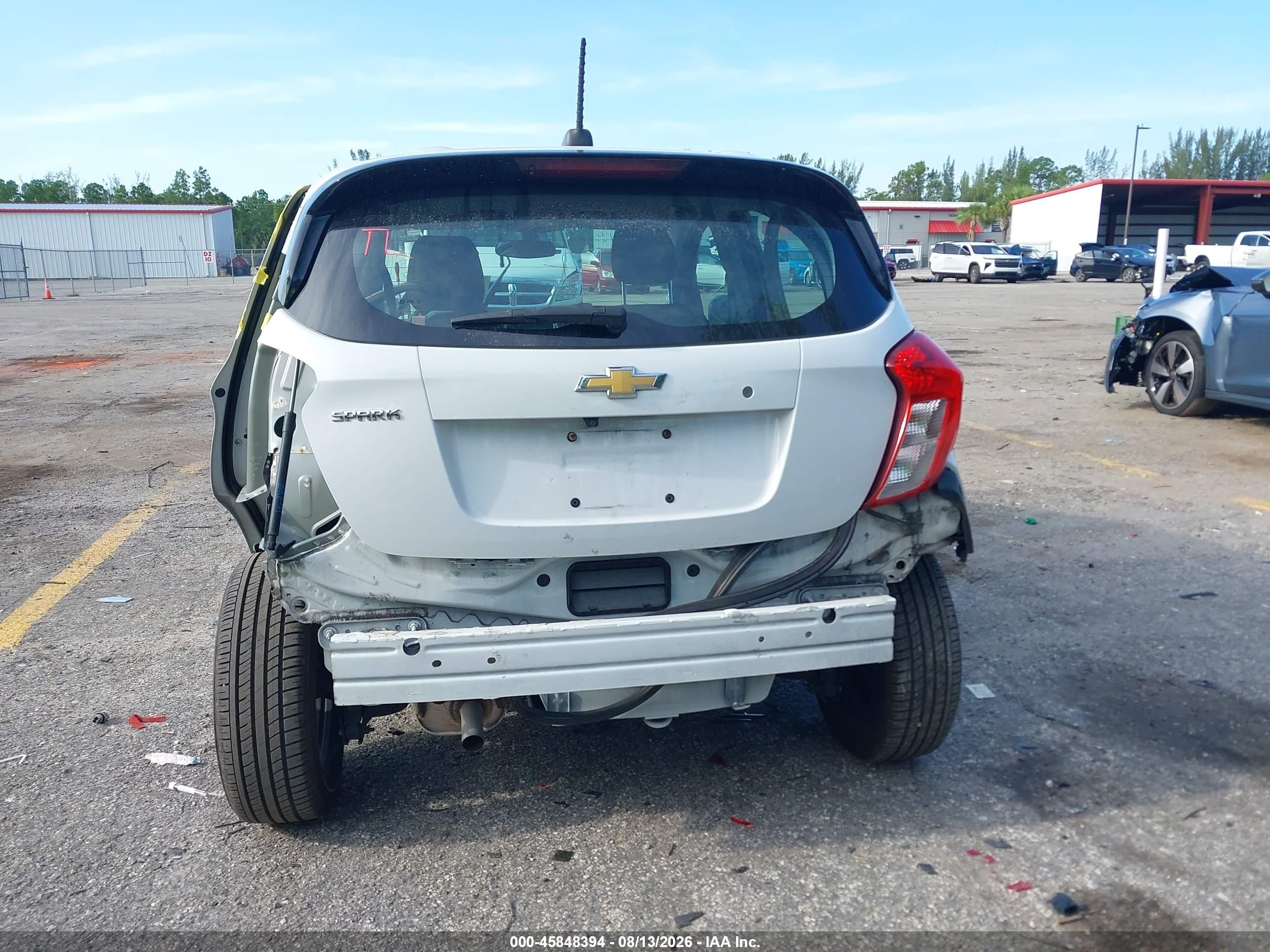 2021 Chevrolet Spark Fwd Ls Automatic White vin: KL8CB6SAXMC731256
