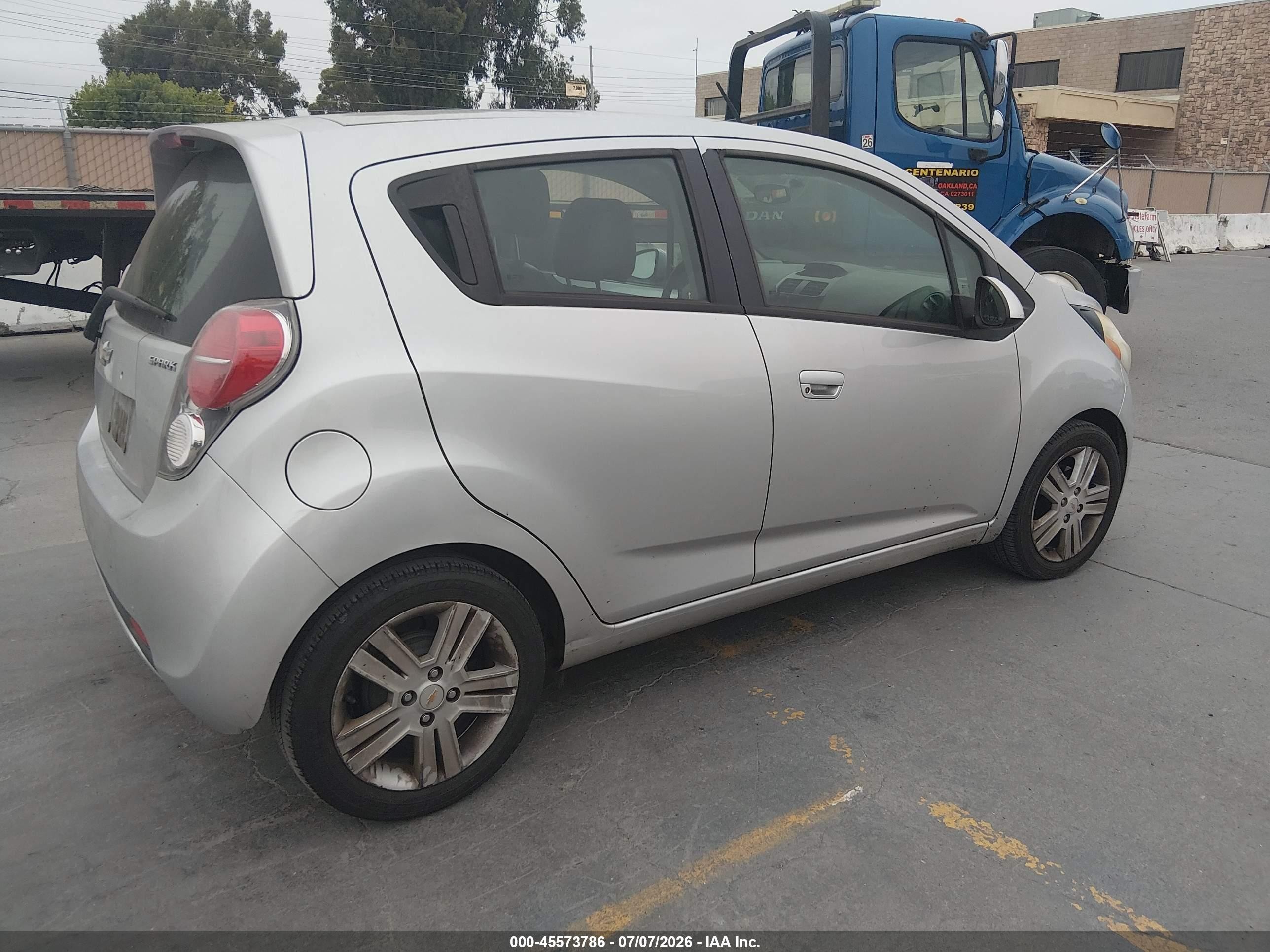 2014 Chevrolet Spark 1lt Auto Silver vin: KL8CD6S90EC553097