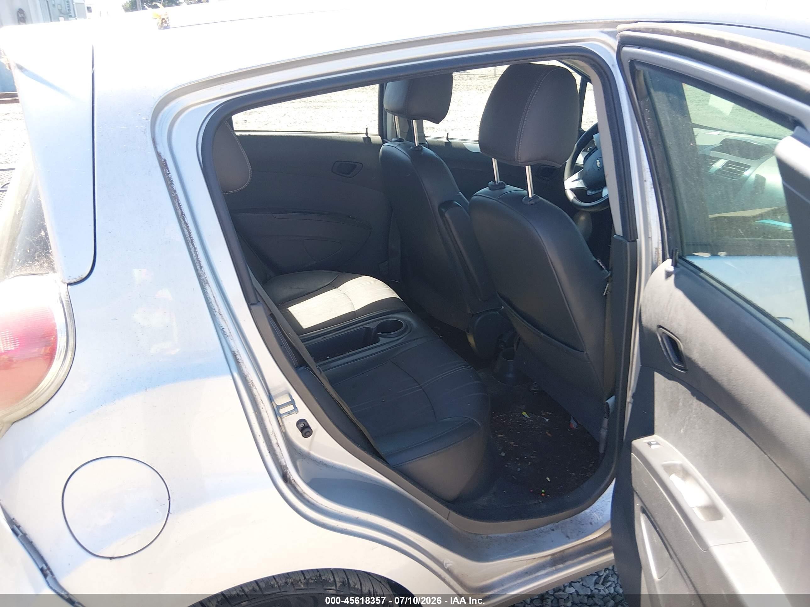2014 Chevrolet Spark 1lt Auto Серебряный vin: KL8CD6S90EC560812