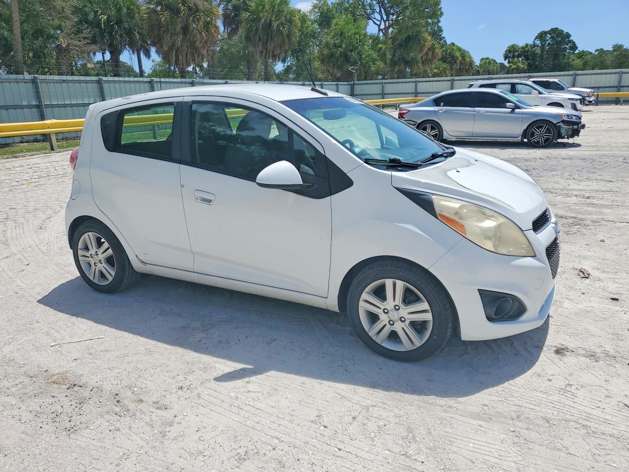 2014 Chevrolet Spark 1lt White vin: KL8CD6S90EC581577