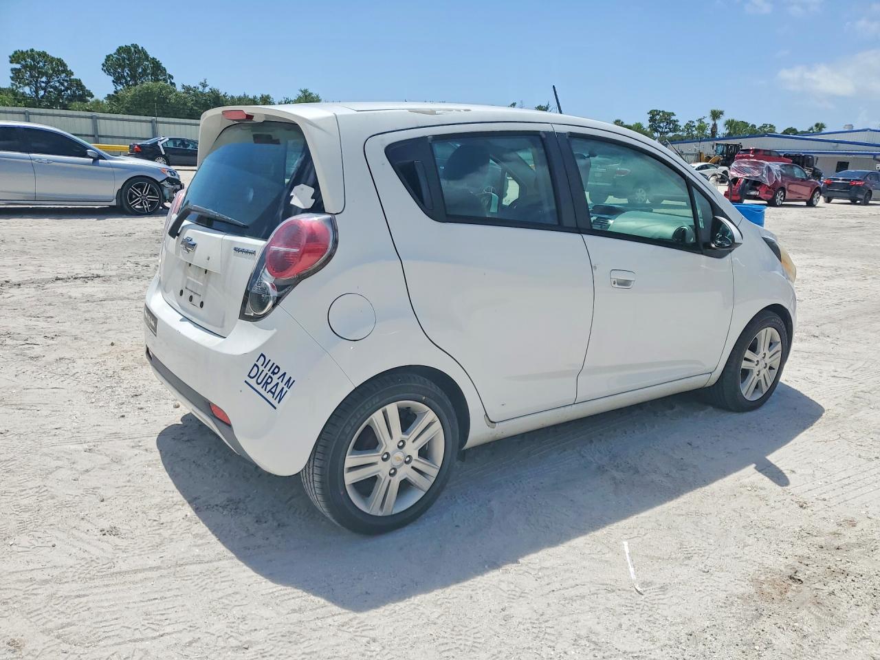 2014 Chevrolet Spark 1lt White vin: KL8CD6S90EC581577