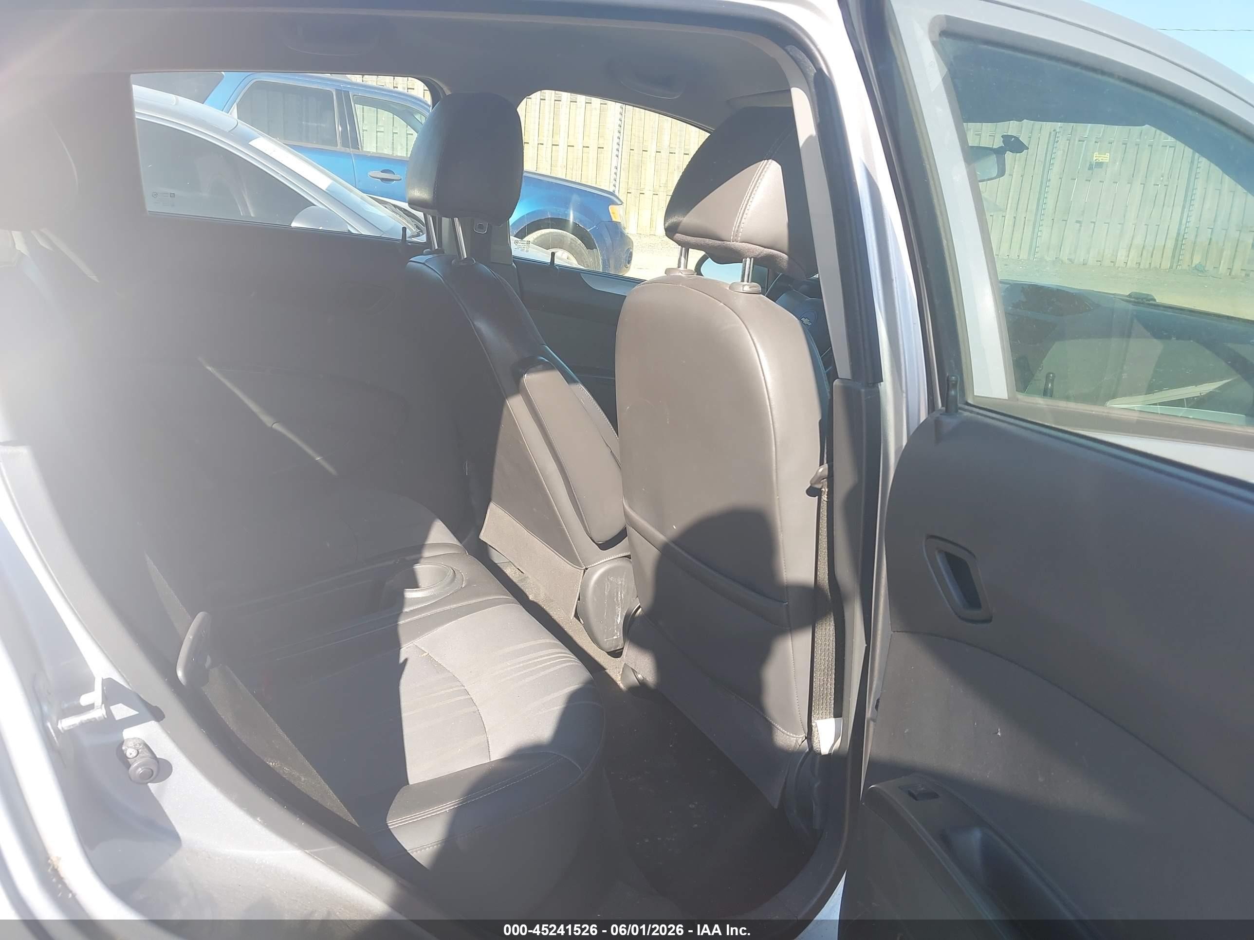 2014 Chevrolet Spark 1lt Auto Silver vin: KL8CD6S92EC563582