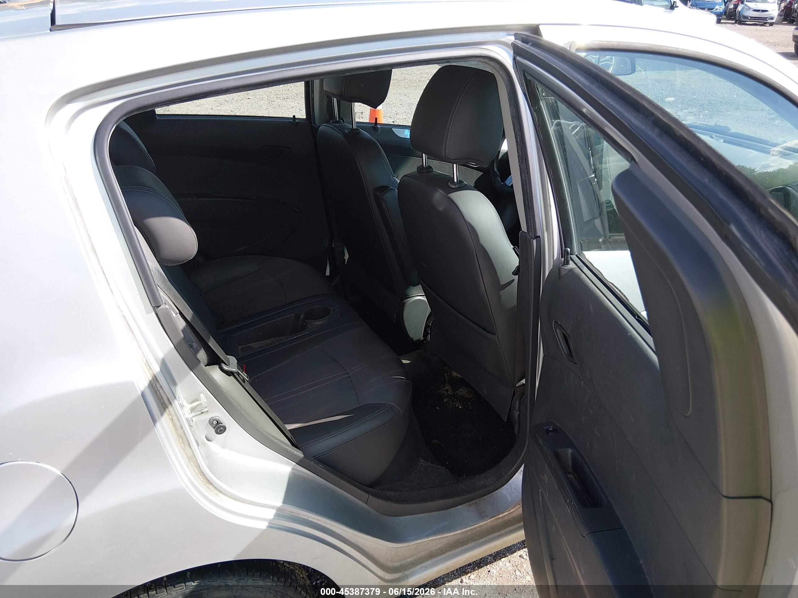 2015 Chevrolet Spark 1lt Cvt Silver vin: KL8CD6S93FC732011