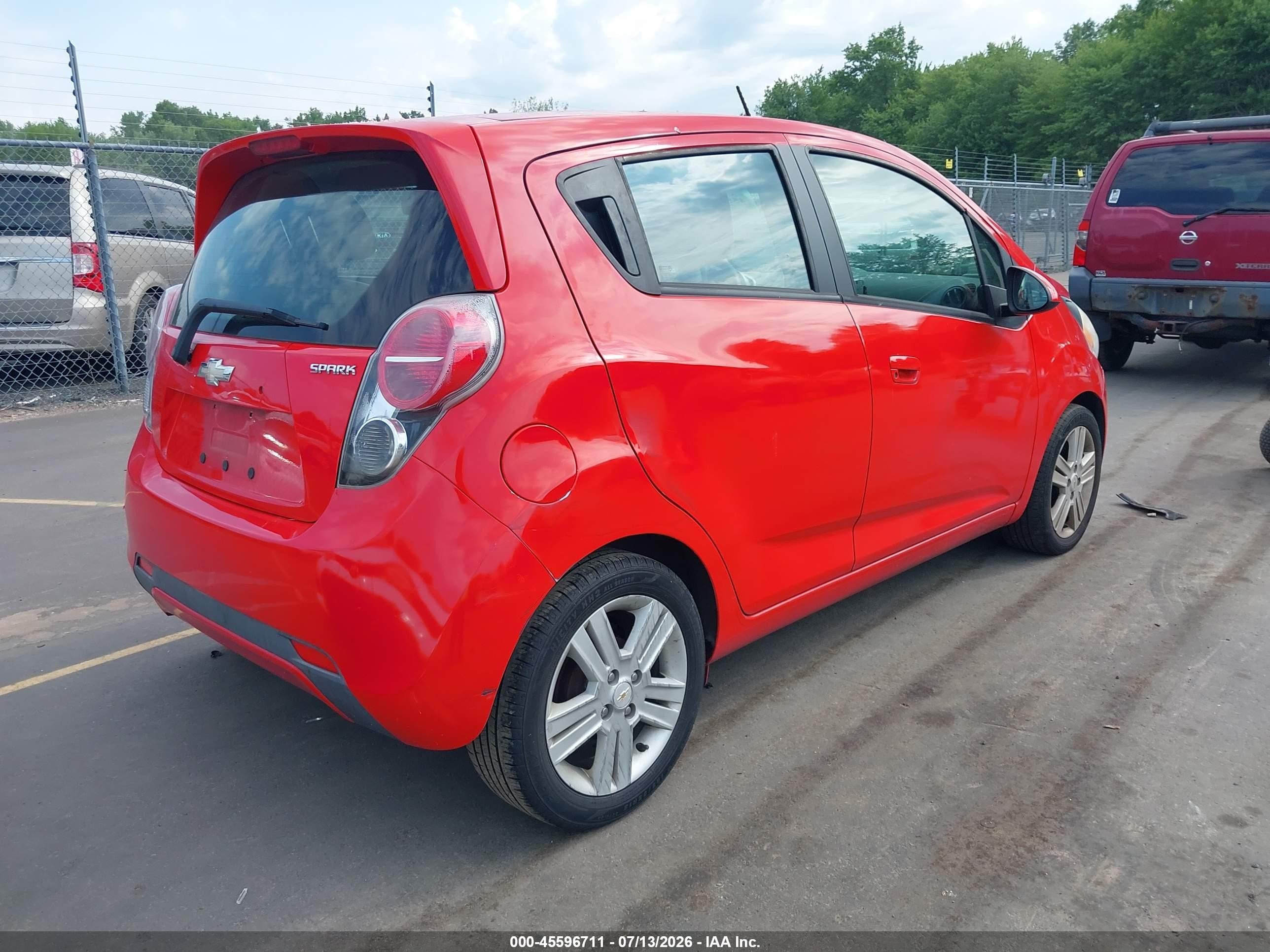 2015 Chevrolet Spark 1lt Cvt Красный vin: KL8CD6S93FC739766