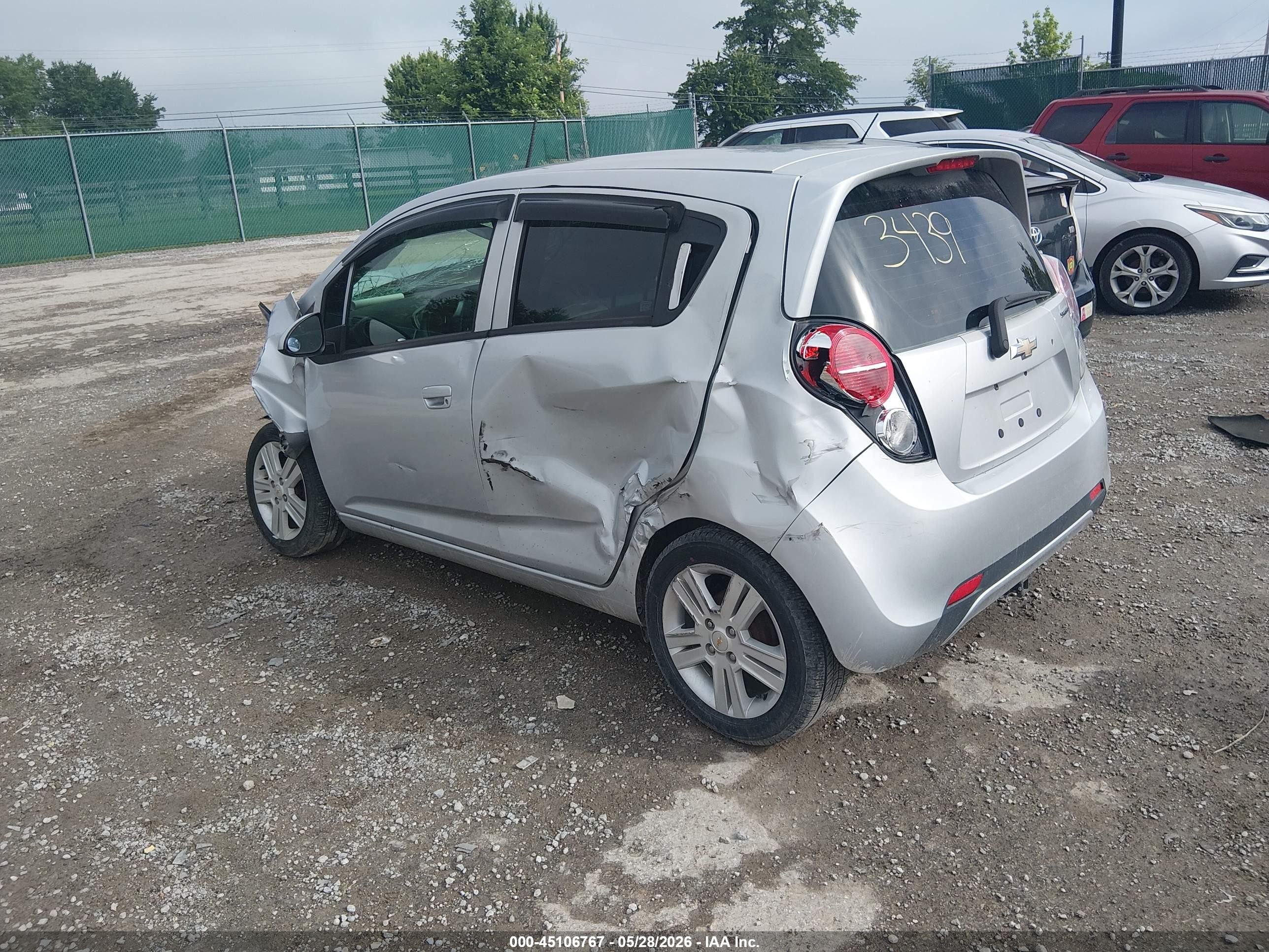 2015 Chevrolet Spark 1lt Cvt Silver vin: KL8CD6S93FC753439