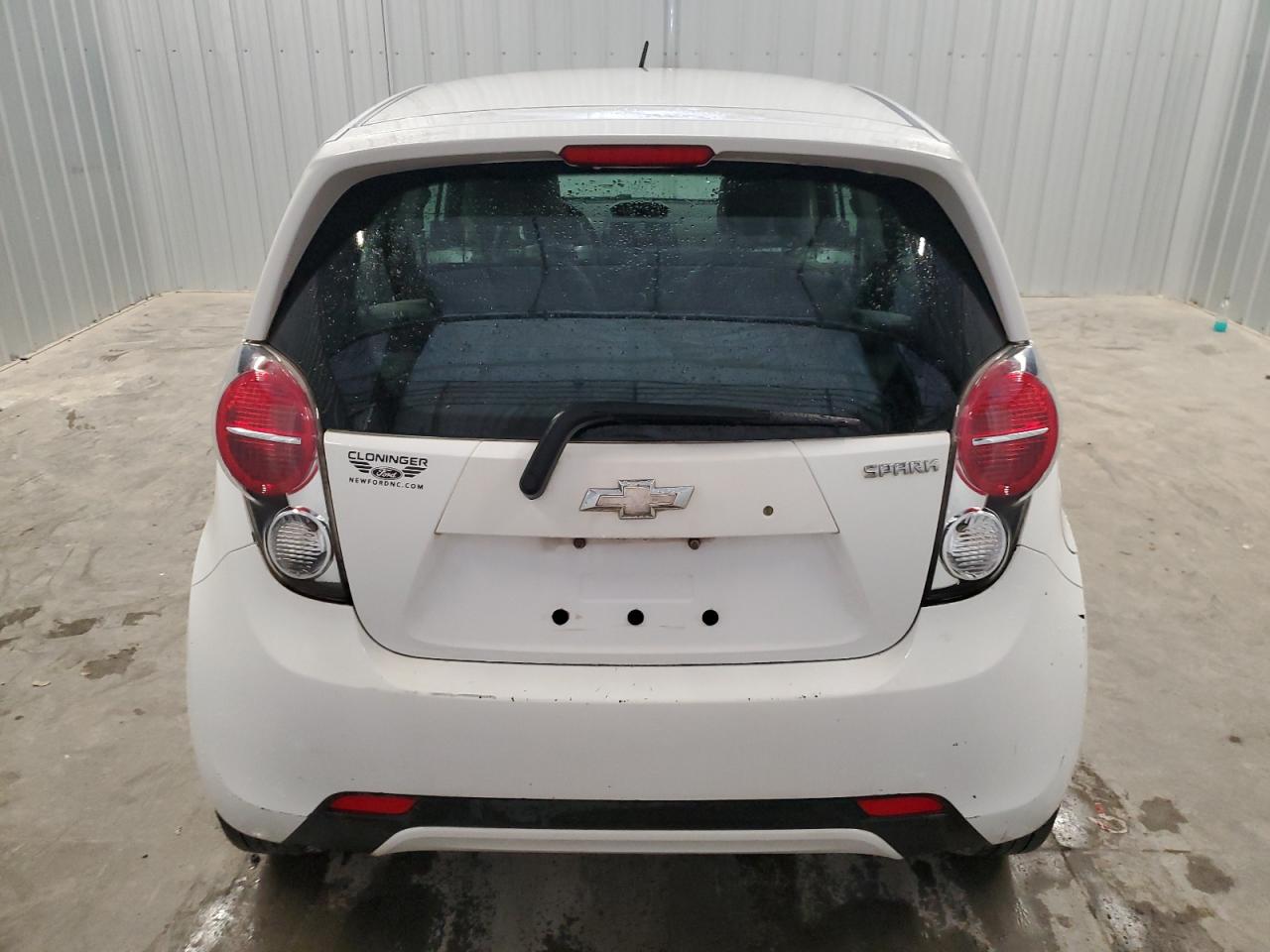 2014 Chevrolet Spark 1lt White vin: KL8CD6S94EC554060 Damage: Rear Bumper, Chipped, 8