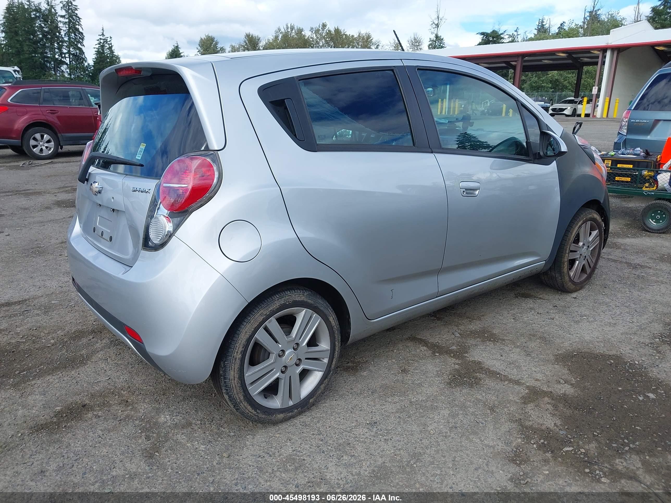2015 Chevrolet Spark 1lt Cvt Silver vin: KL8CD6S94FC720644