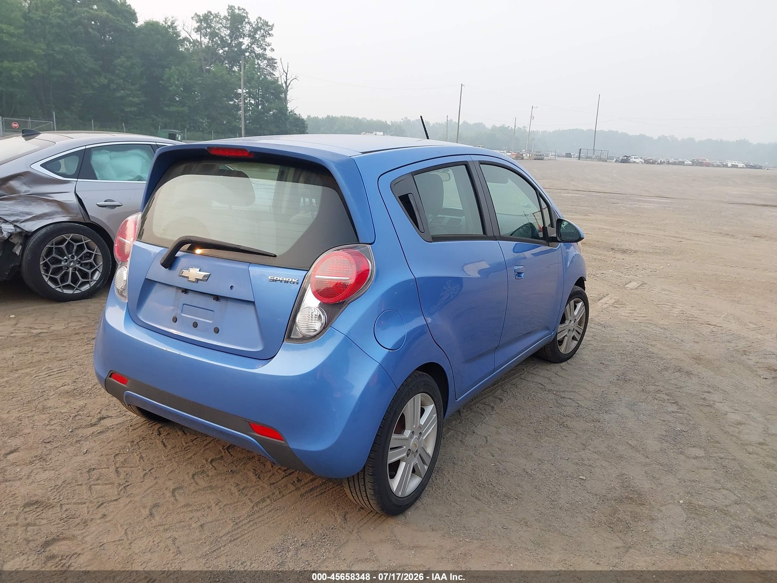 2015 Chevrolet Spark 1lt Cvt Синий vin: KL8CD6S94FC726136
