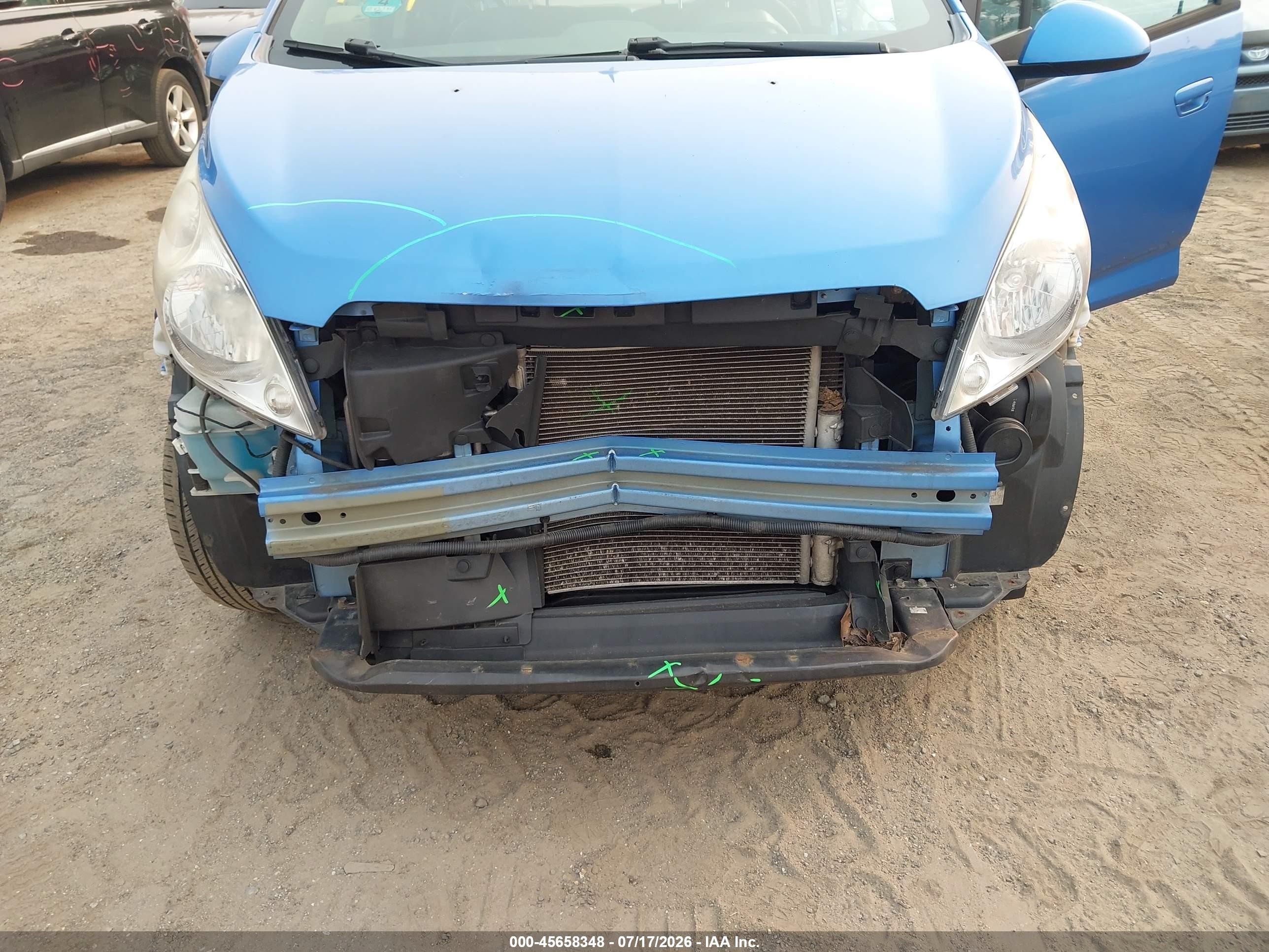 2015 Chevrolet Spark 1lt Cvt Синий vin: KL8CD6S94FC726136