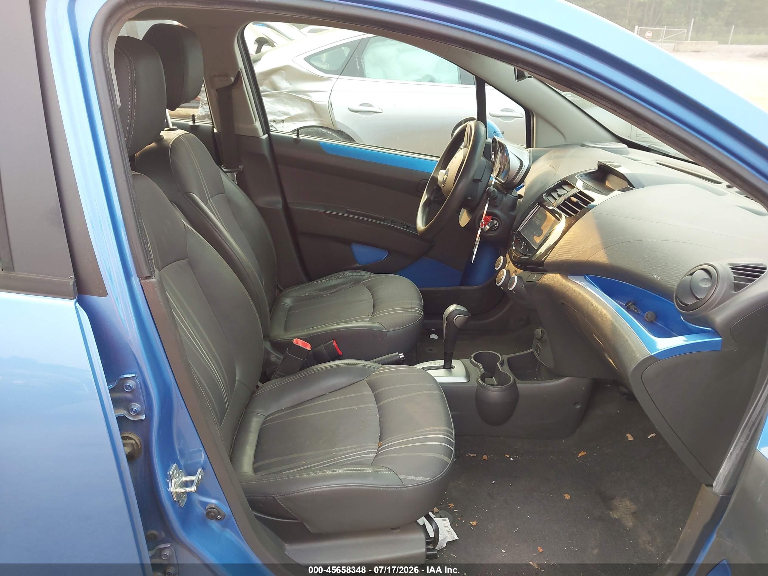 2015 Chevrolet Spark 1lt Cvt Синий vin: KL8CD6S94FC726136