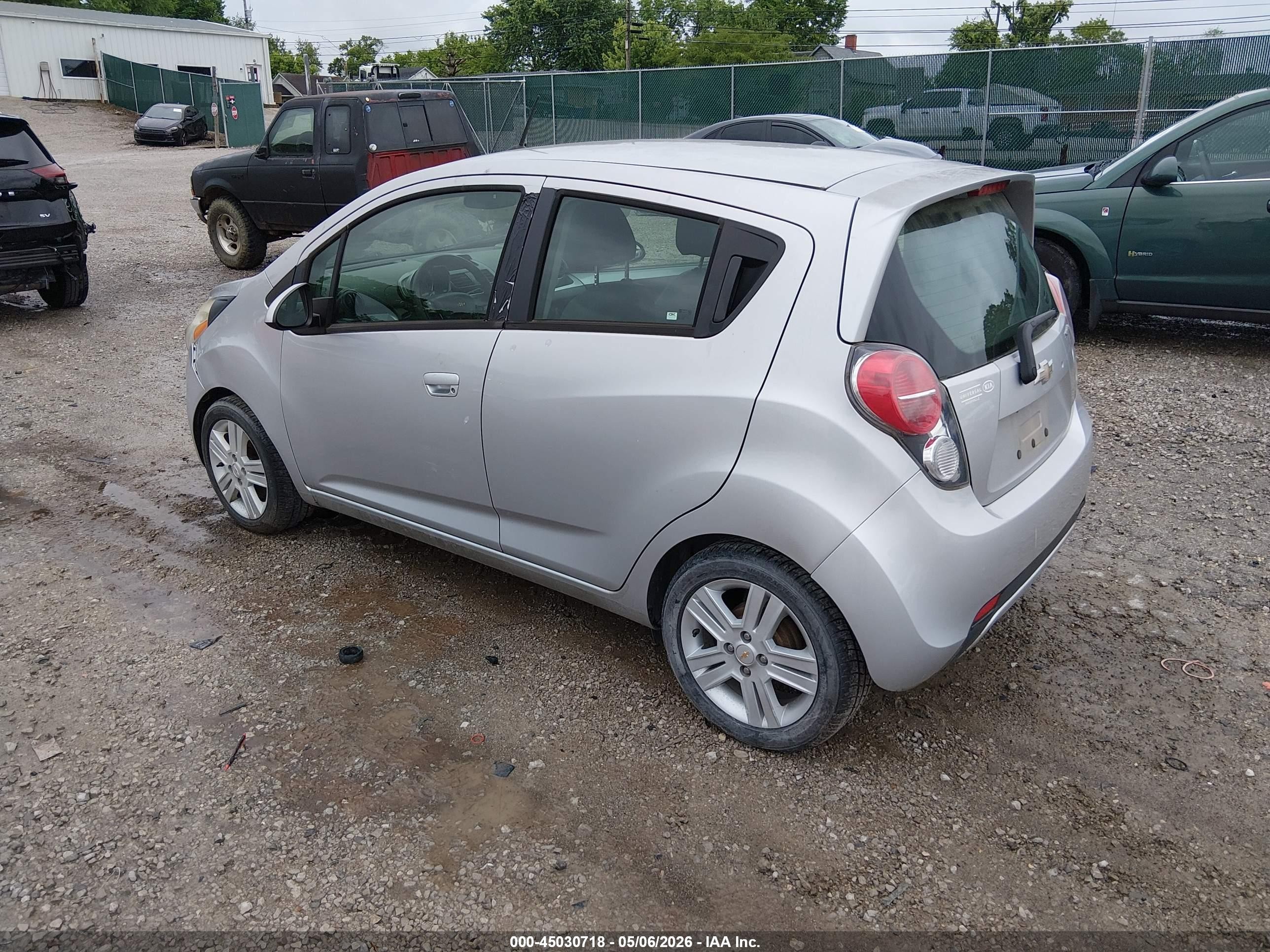 2015 Chevrolet Spark 1lt Cvt Gray vin: KL8CD6S94FC793402