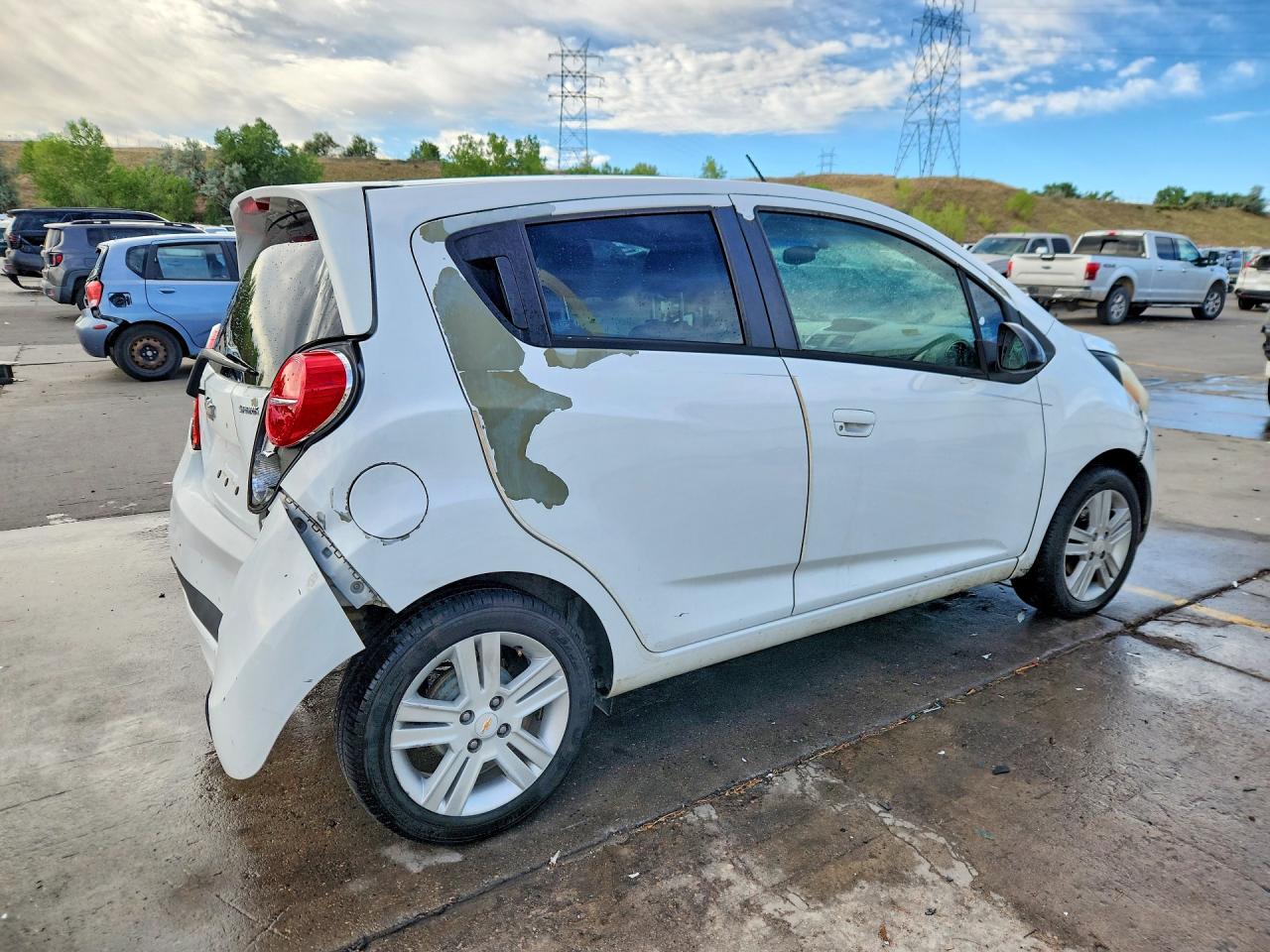 2013 Chevrolet Spark White vin: KL8CD6S95DC567530
