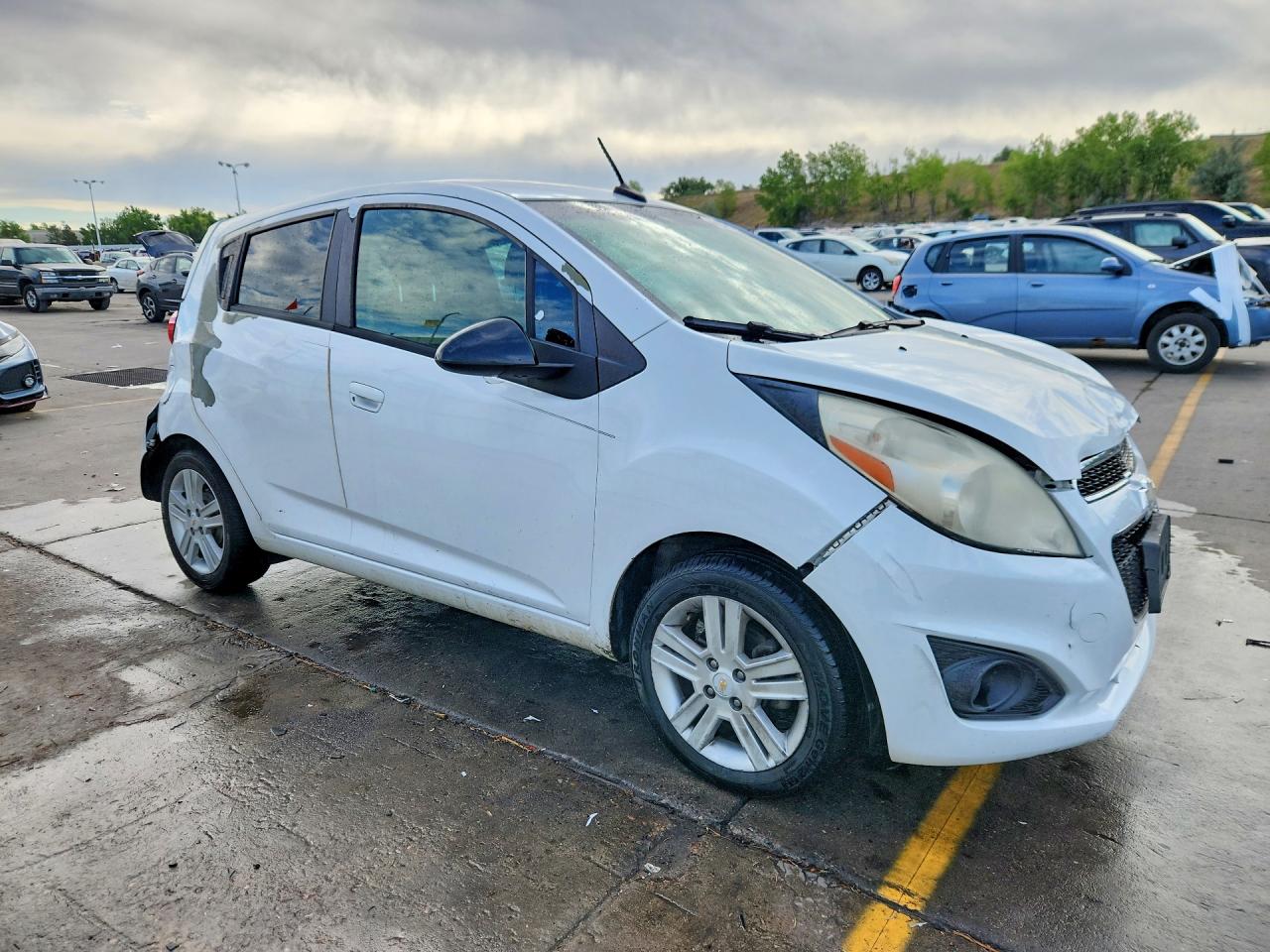 2013 Chevrolet Spark White vin: KL8CD6S95DC567530