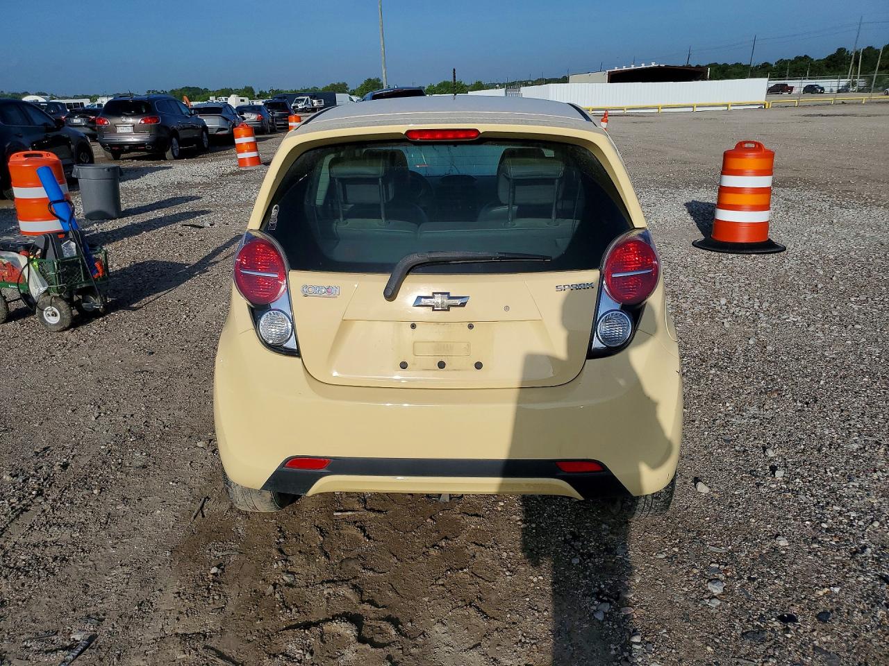 2014 Chevrolet Spark 1lt Cream vin: KL8CD6S95EC408685