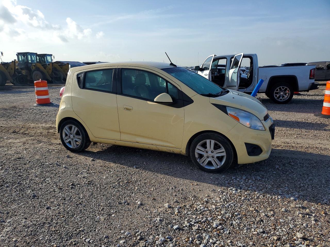 2014 Chevrolet Spark 1lt Cream vin: KL8CD6S95EC408685