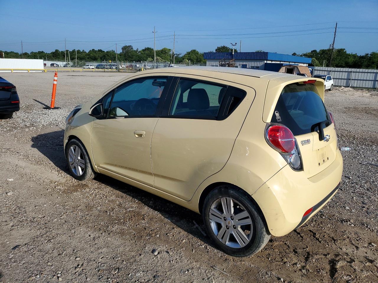 2014 Chevrolet Spark 1lt Cream vin: KL8CD6S95EC408685