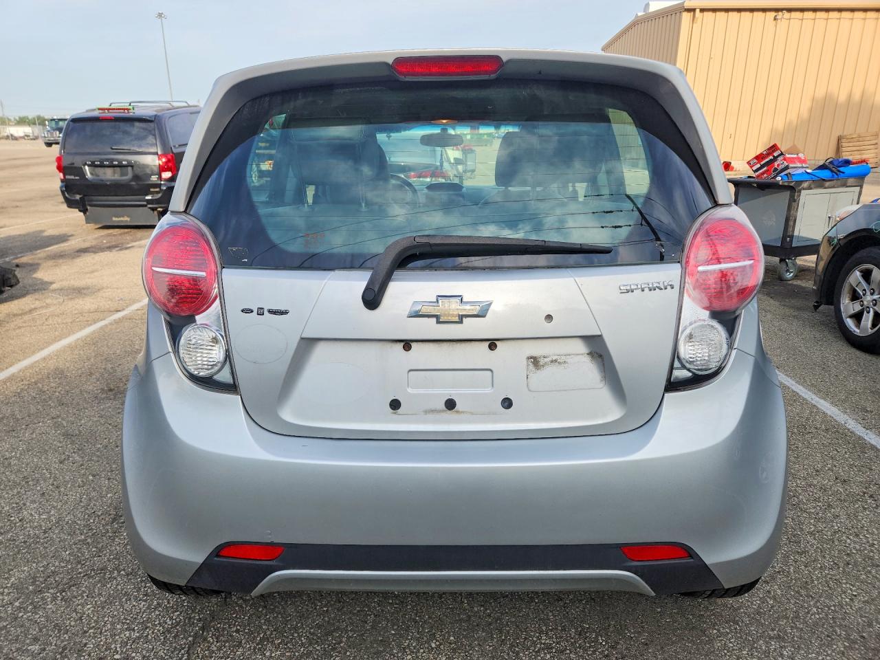 2014 Chevrolet Spark 1lt Серебряный vin: KL8CD6S95EC412297