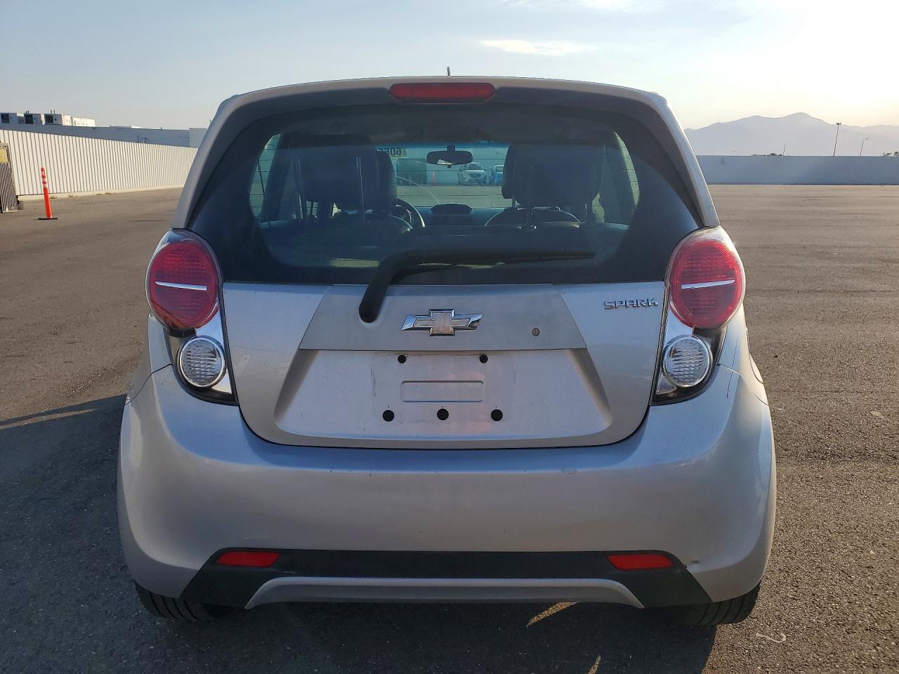 2015 Chevrolet Spark 1lt Silver vin: KL8CD6S95FC718840